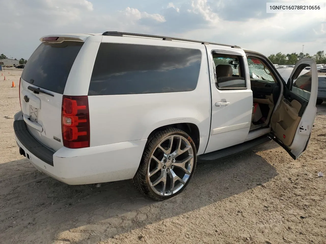 2008 Chevrolet Suburban C1500 Ls VIN: 1GNFC16078R210656 Lot: 66424344