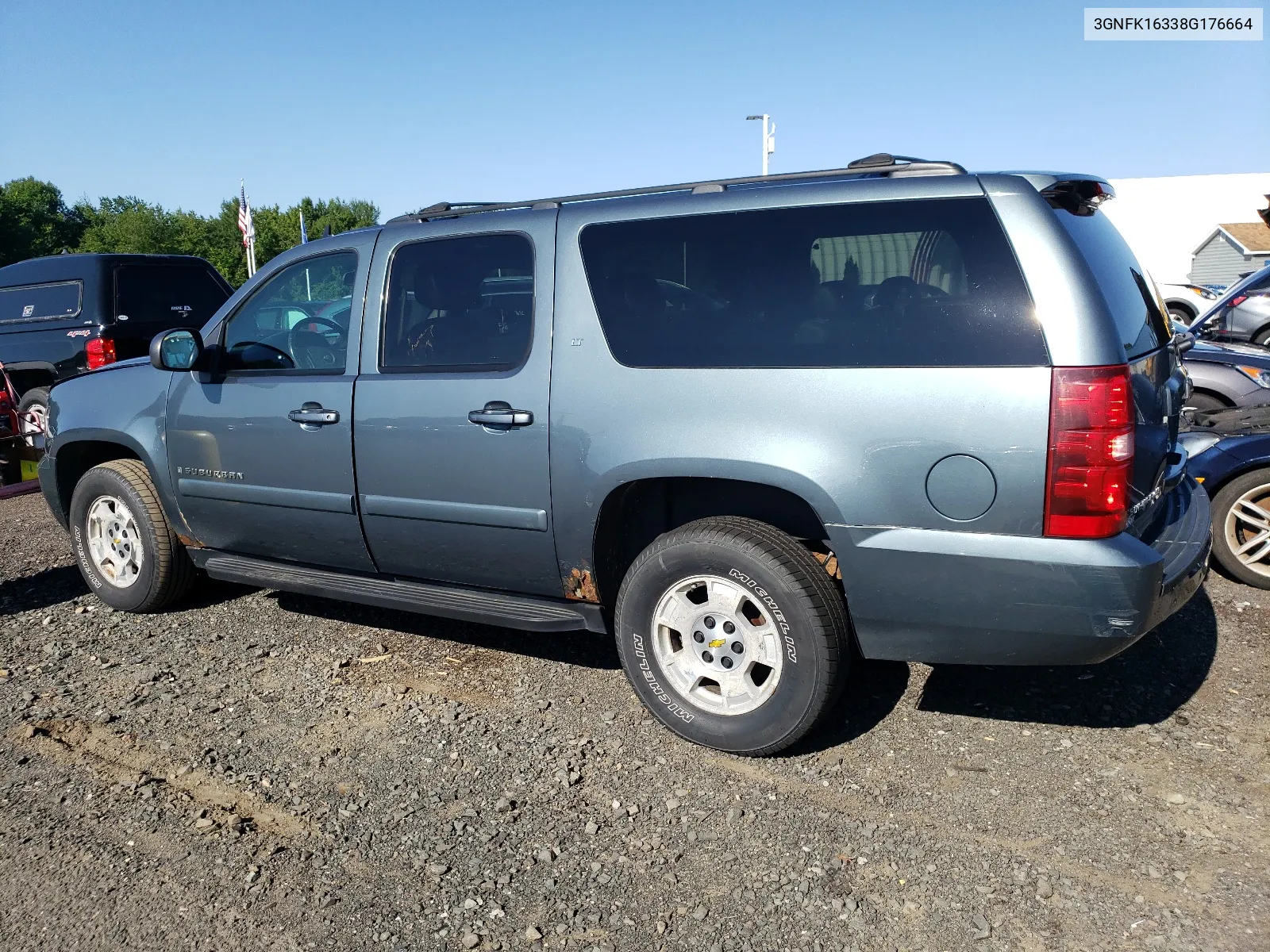 2008 Chevrolet Suburban K1500 Ls VIN: 3GNFK16338G176664 Lot: 68695324