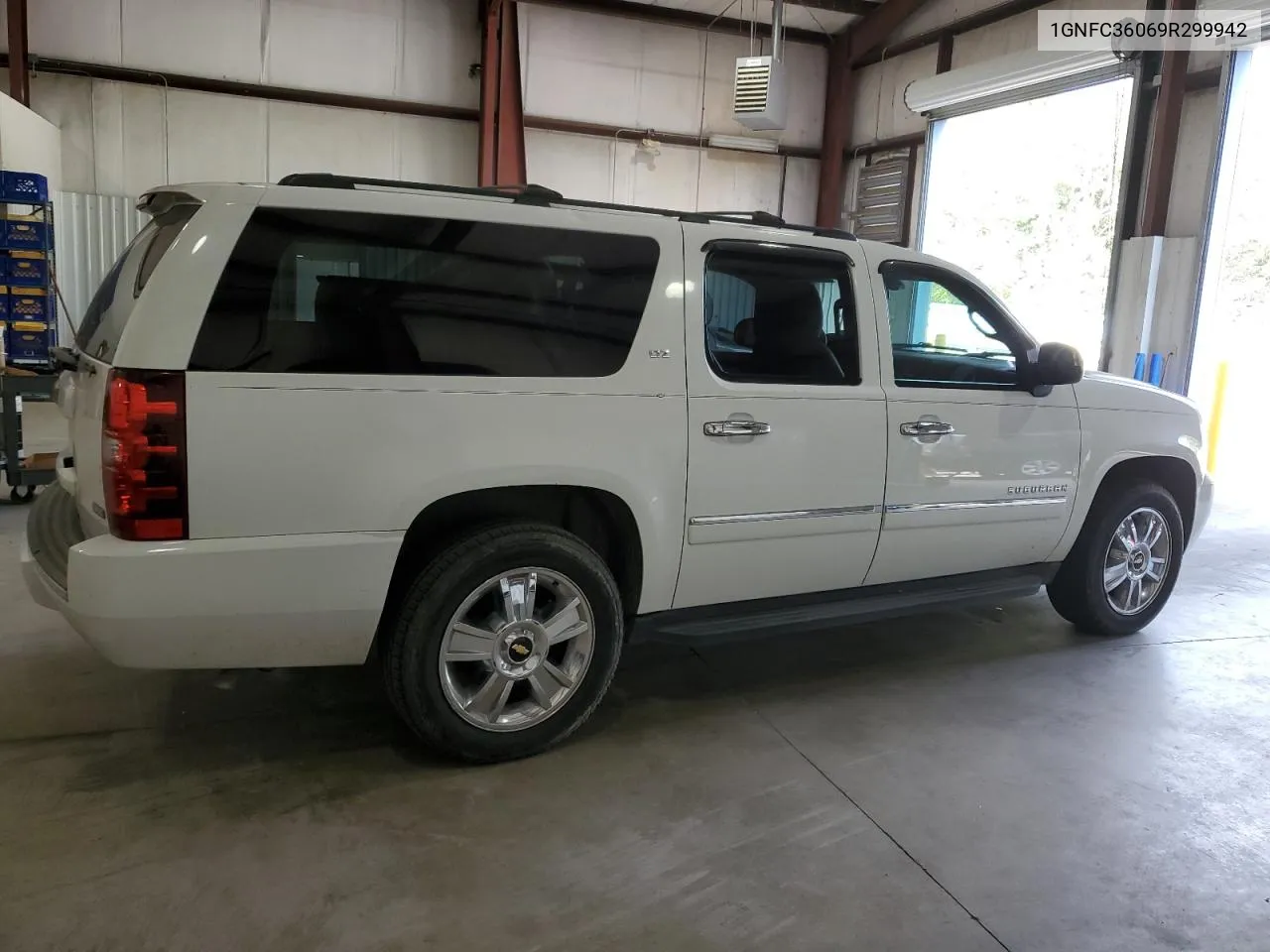 2009 Chevrolet Suburban C1500 Ltz VIN: 1GNFC36069R299942 Lot: 72551134