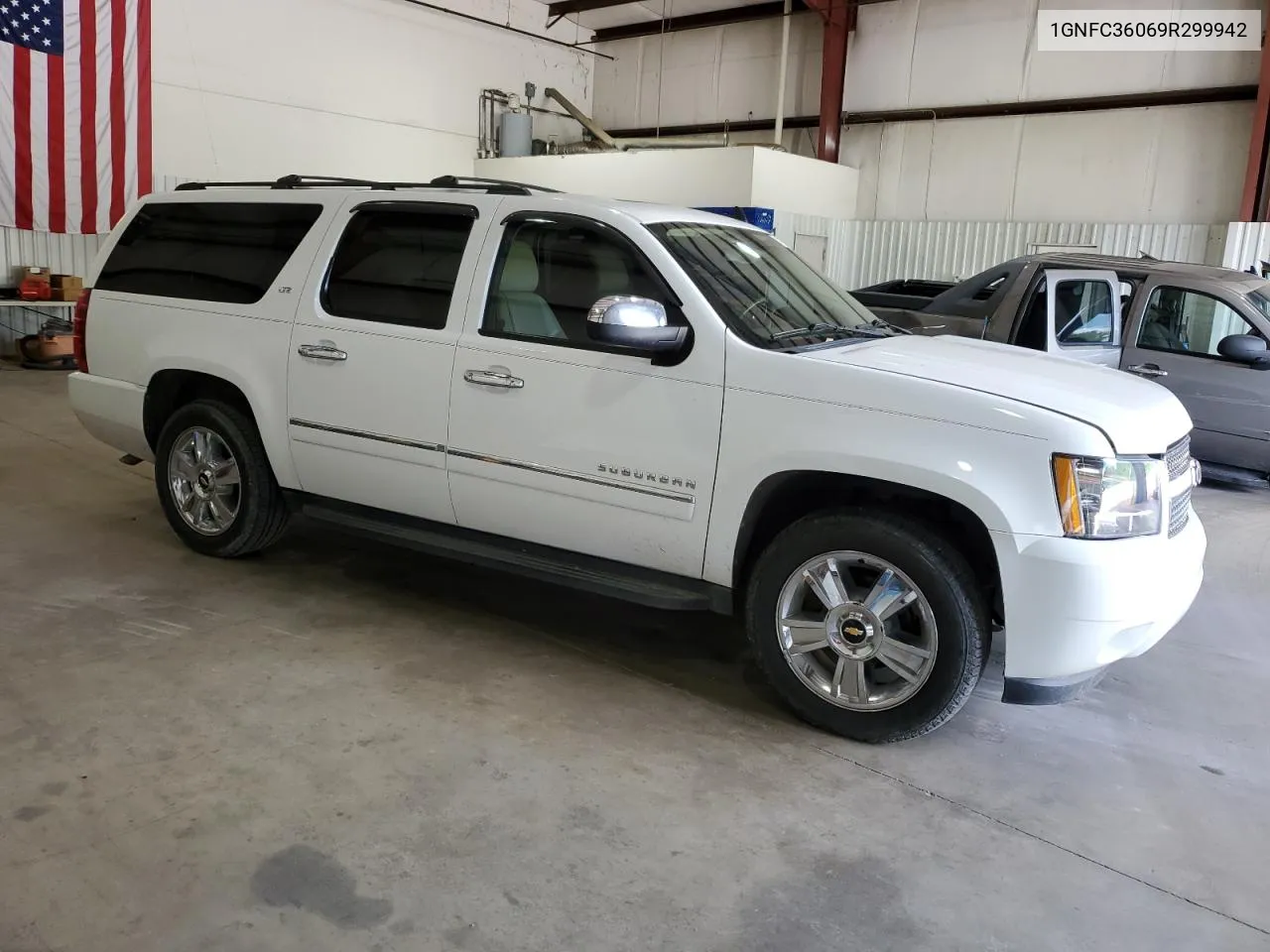 2009 Chevrolet Suburban C1500 Ltz VIN: 1GNFC36069R299942 Lot: 72551134