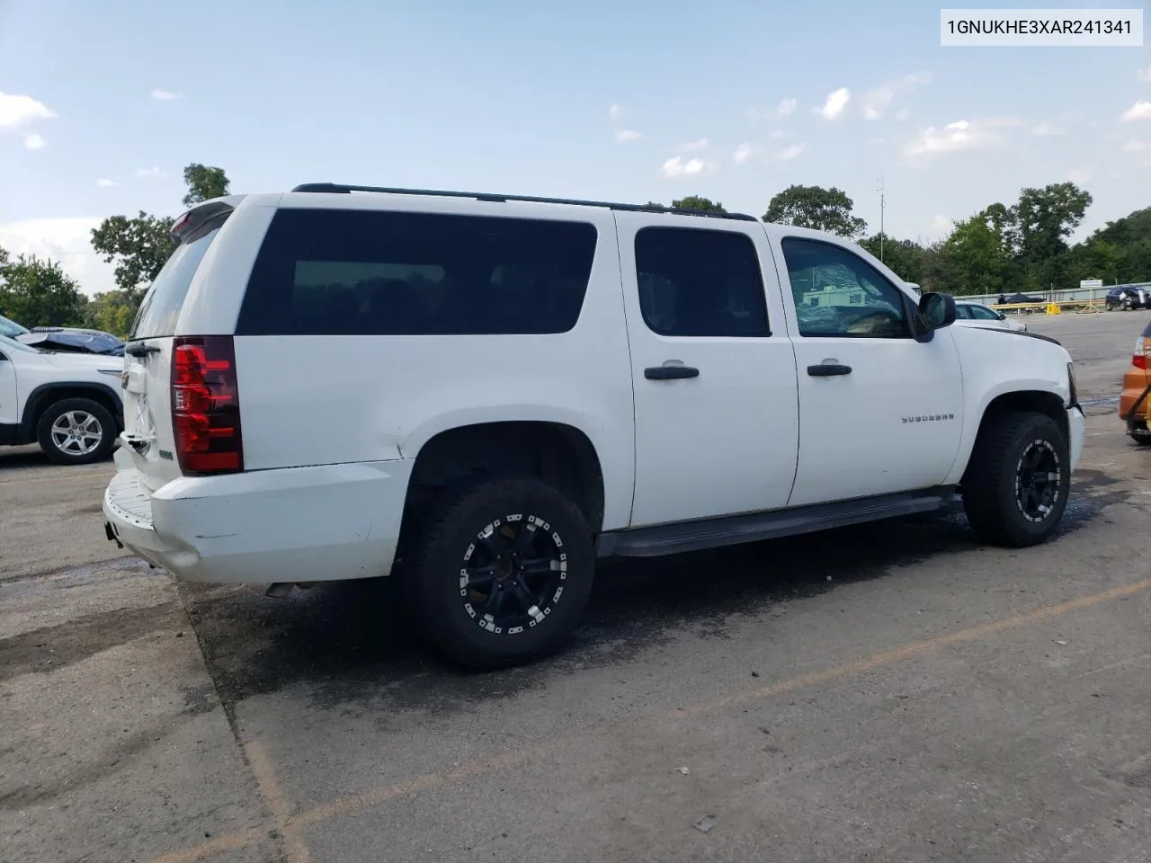 2010 Chevrolet Suburban K1500 Ls VIN: 1GNUKHE3XAR241341 Lot: 69086944