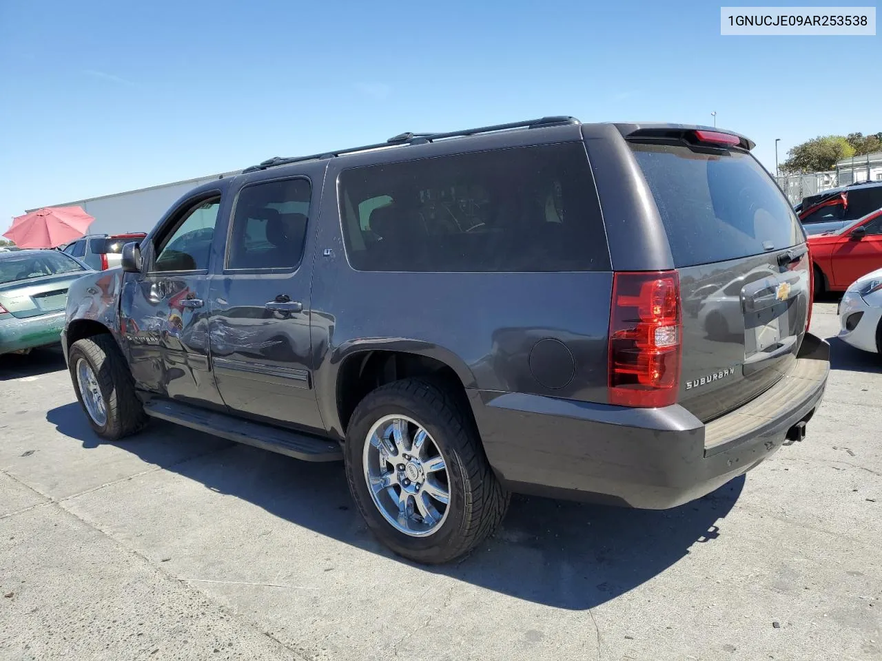 2010 Chevrolet Suburban C1500 Lt VIN: 1GNUCJE09AR253538 Lot: 70536284