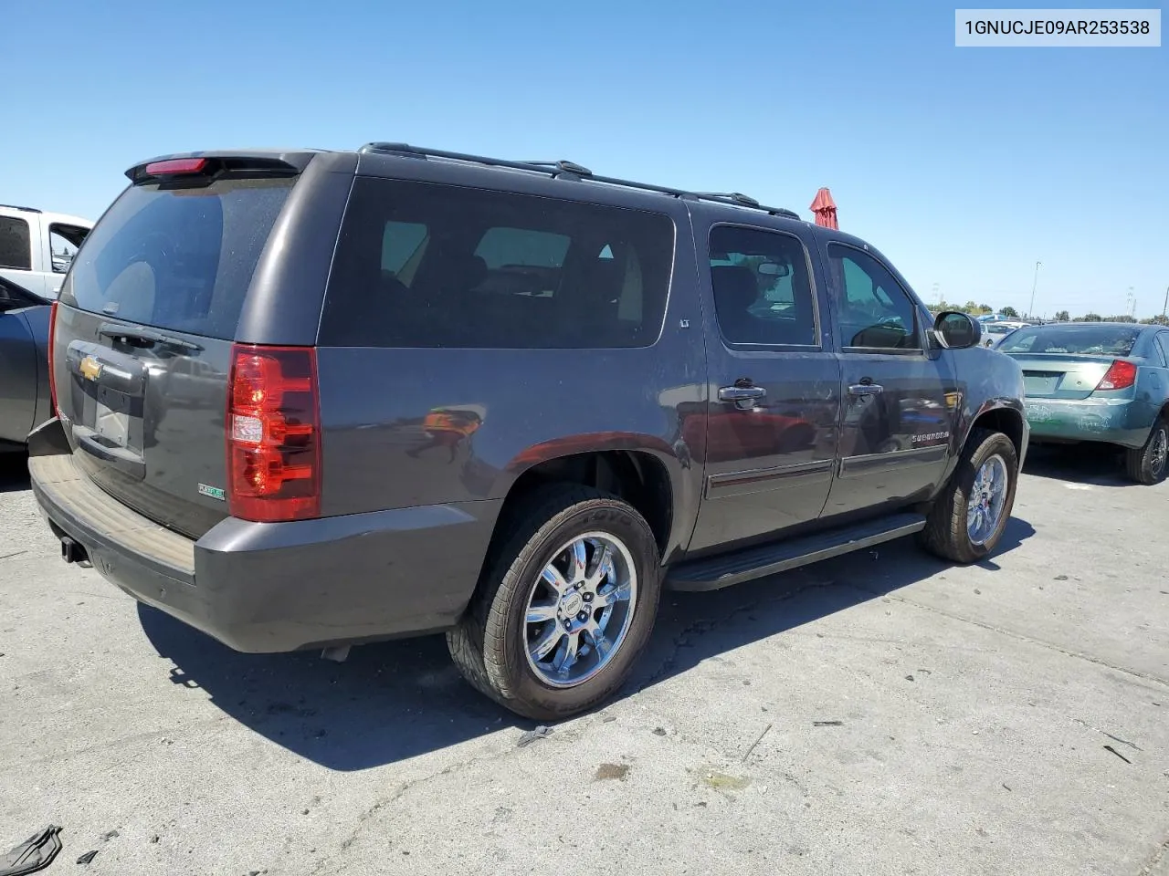 2010 Chevrolet Suburban C1500 Lt VIN: 1GNUCJE09AR253538 Lot: 70536284