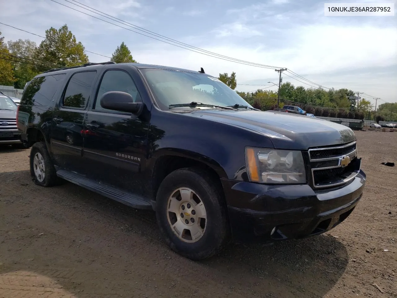 1GNUKJE36AR287952 2010 Chevrolet Suburban K1500 Lt