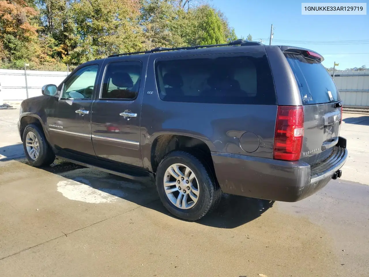 1GNUKKE33AR129719 2010 Chevrolet Suburban K1500 Ltz