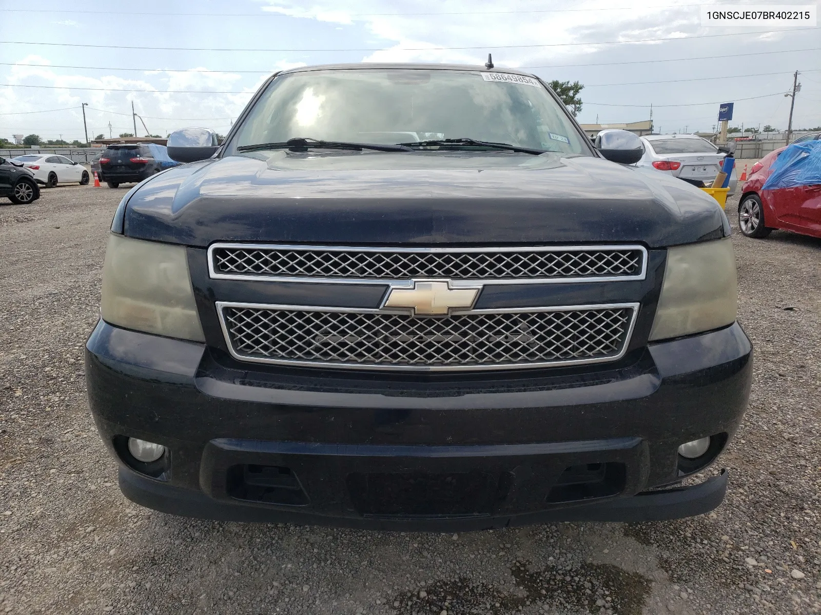 1GNSCJE07BR402215 2011 Chevrolet Suburban C1500 Lt