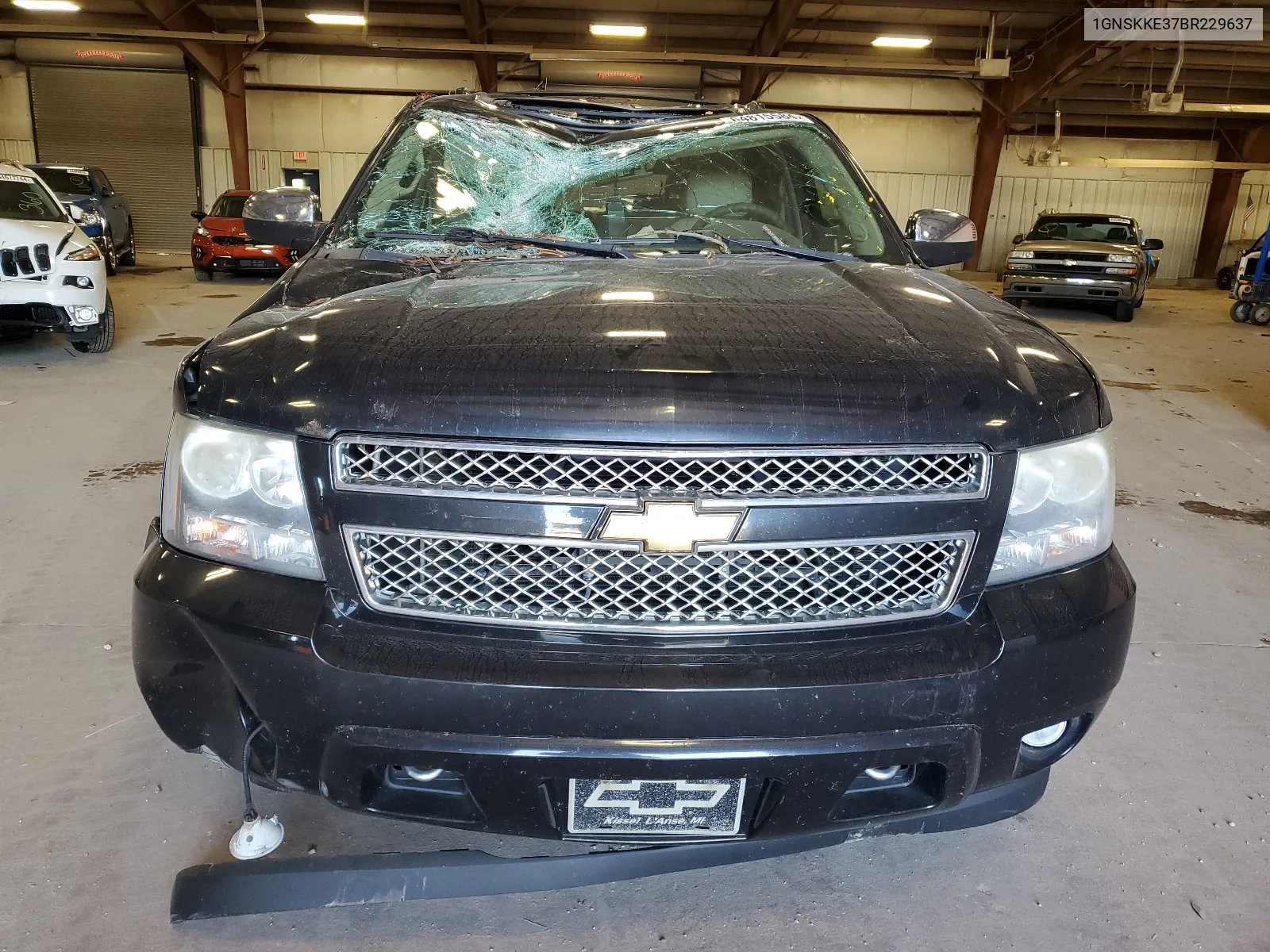 1GNSKKE37BR229637 2011 Chevrolet Suburban K1500 Ltz