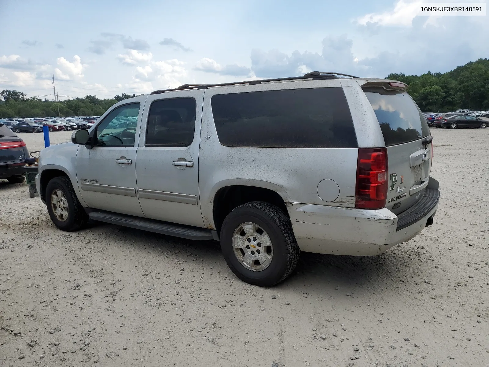 2011 Chevrolet Suburban K1500 Lt VIN: 1GNSKJE3XBR140591 Lot: 65646324