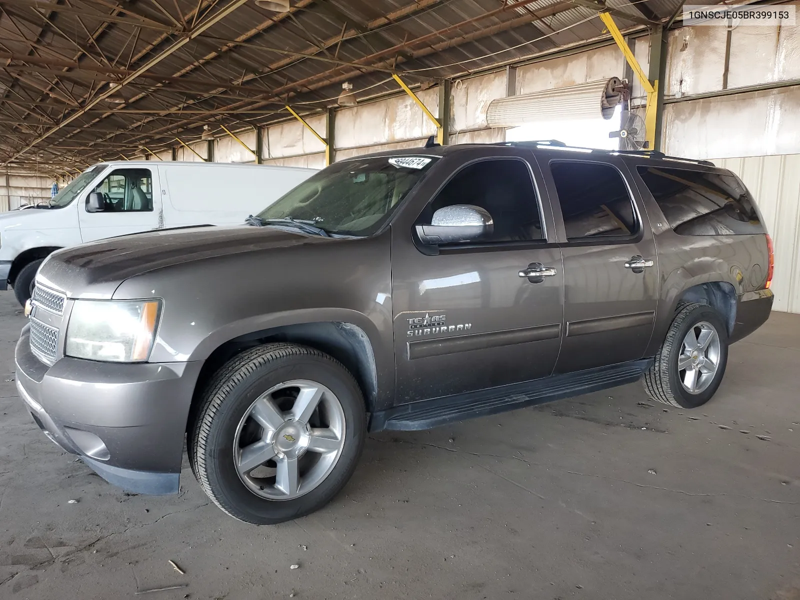 1GNSCJE05BR399153 2011 Chevrolet Suburban C1500 Lt