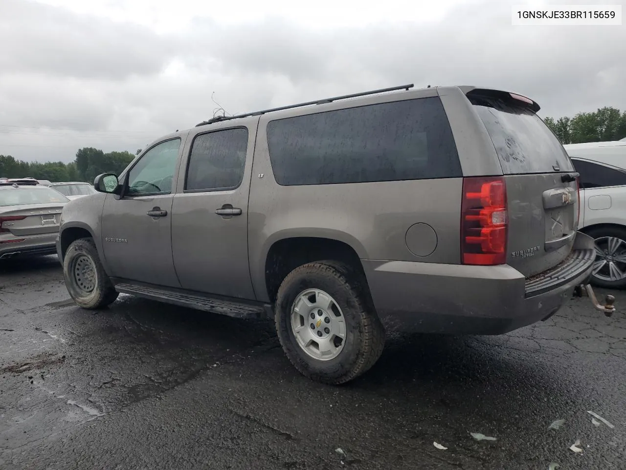 2011 Chevrolet Suburban K1500 Lt VIN: 1GNSKJE33BR115659 Lot: 68954724