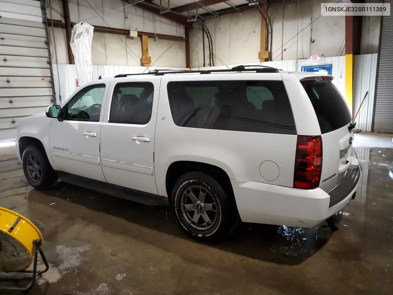 2011 Chevrolet Suburban K1500 Lt VIN: 1GNSKJE32BR111389 Lot: 71192854