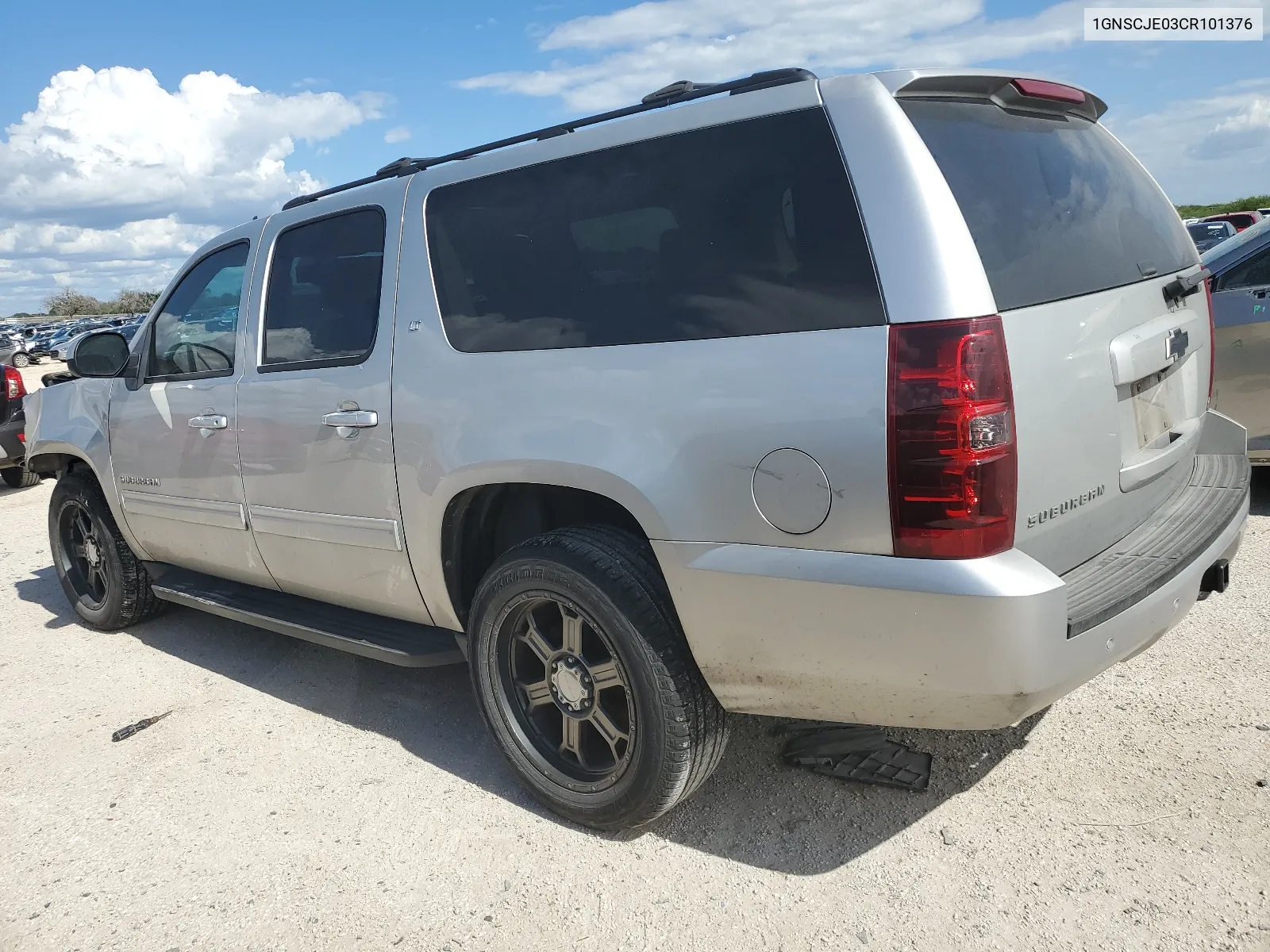 1GNSCJE03CR101376 2012 Chevrolet Suburban C1500 Lt