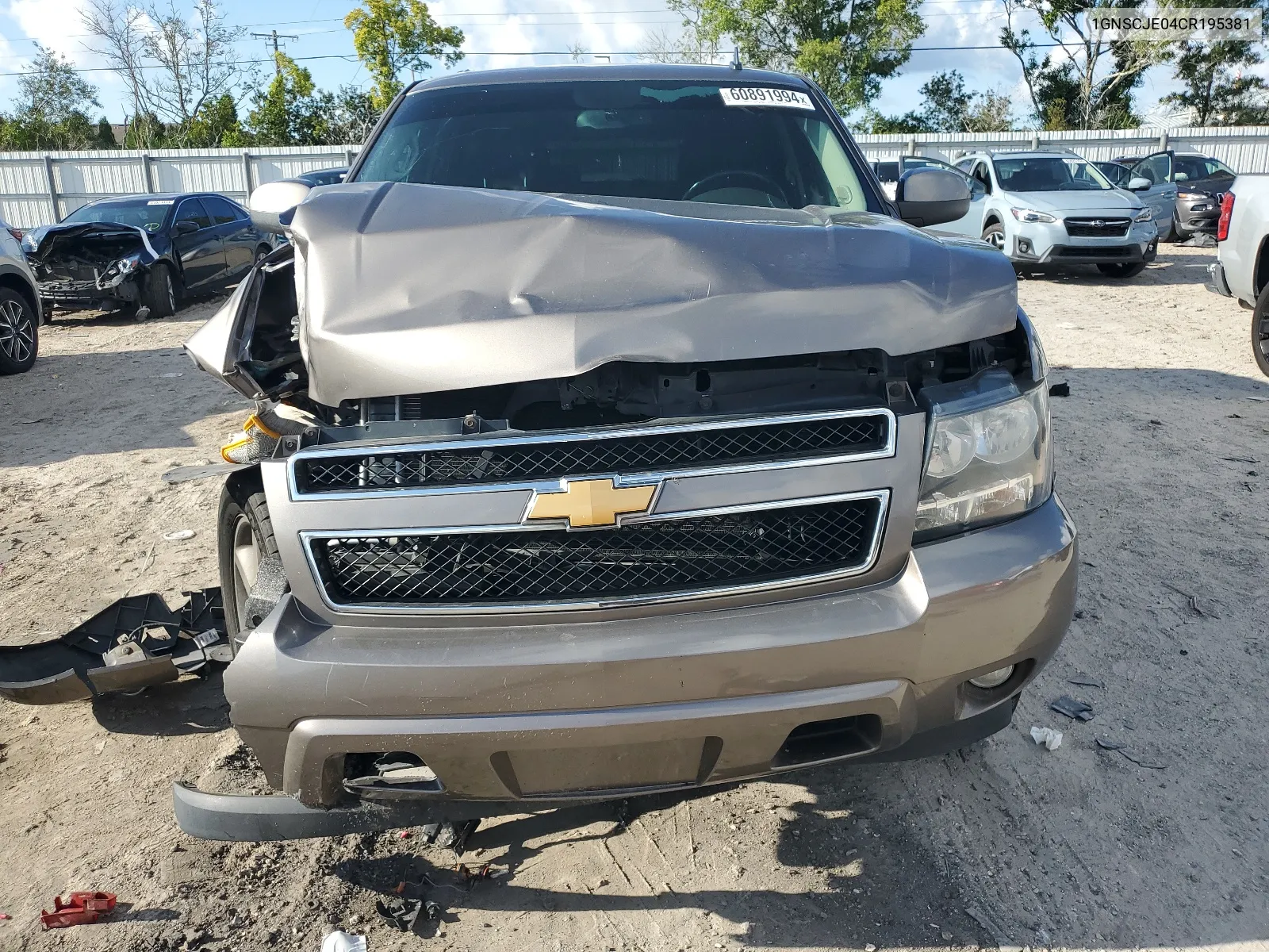 1GNSCJE04CR195381 2012 Chevrolet Suburban C1500 Lt