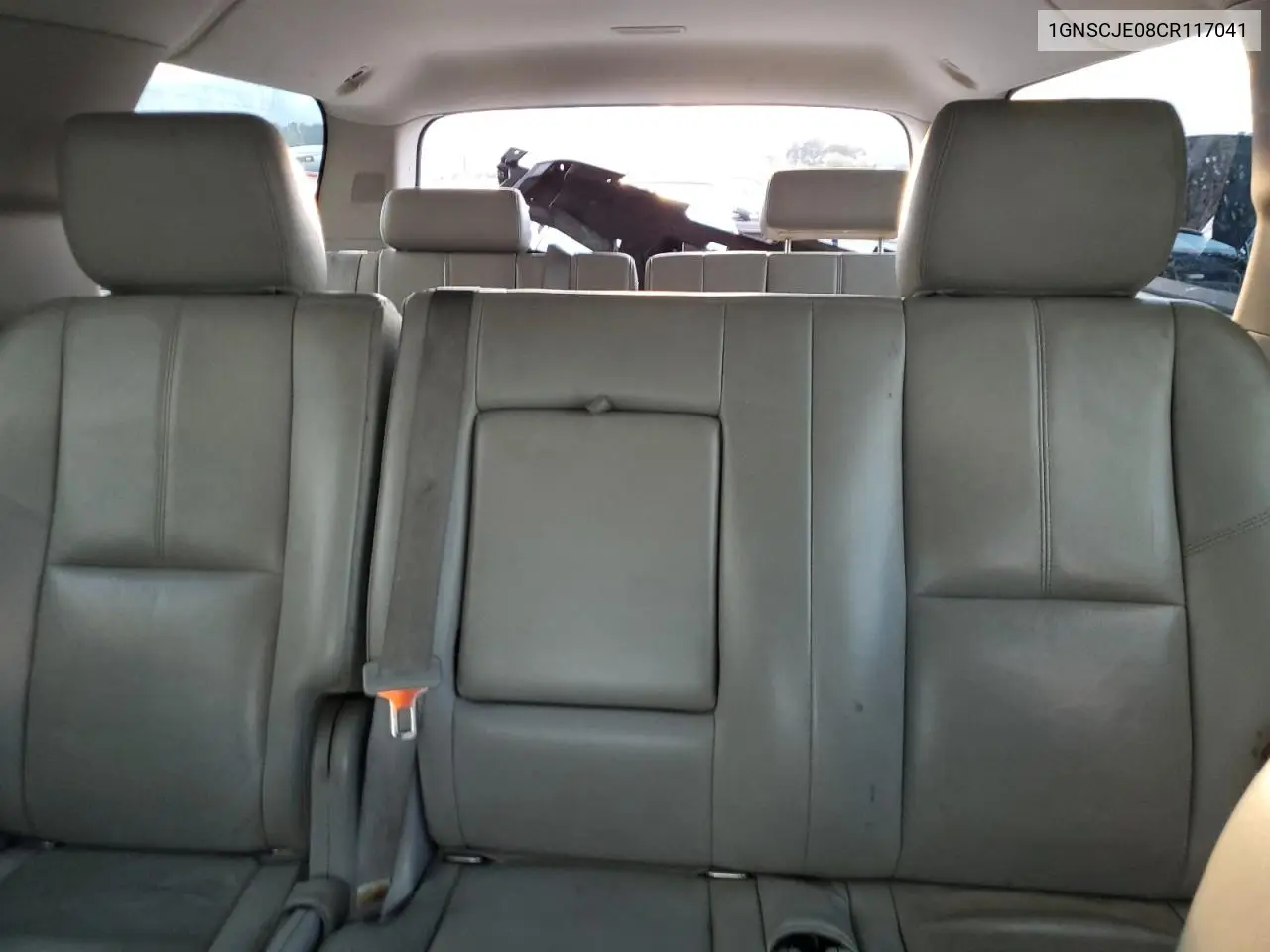 1GNSCJE08CR117041 2012 Chevrolet Suburban C1500 Lt