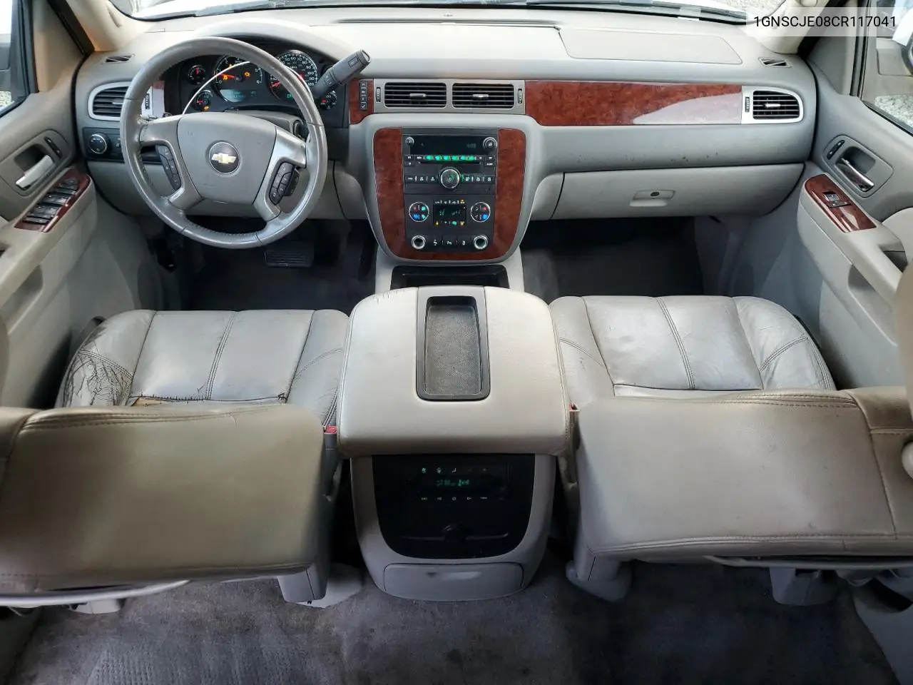 1GNSCJE08CR117041 2012 Chevrolet Suburban C1500 Lt