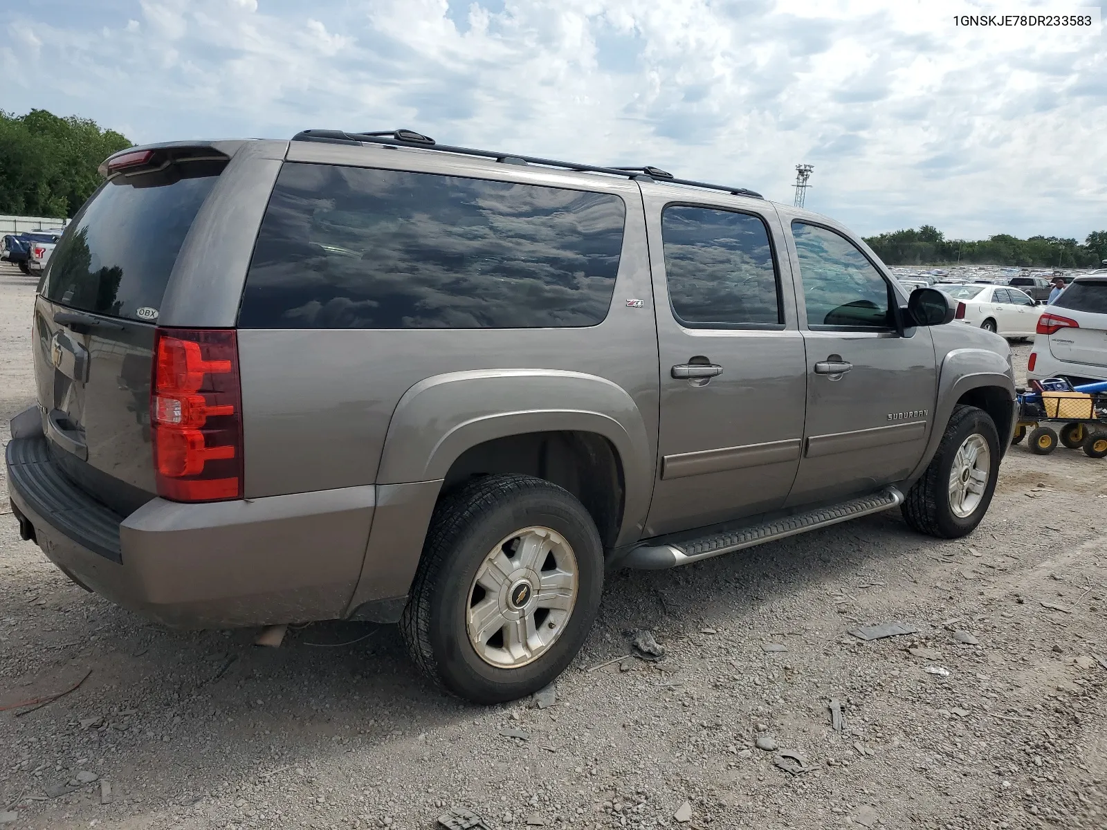 2013 Chevrolet Suburban K1500 Lt VIN: 1GNSKJE78DR233583 Lot: 57638024