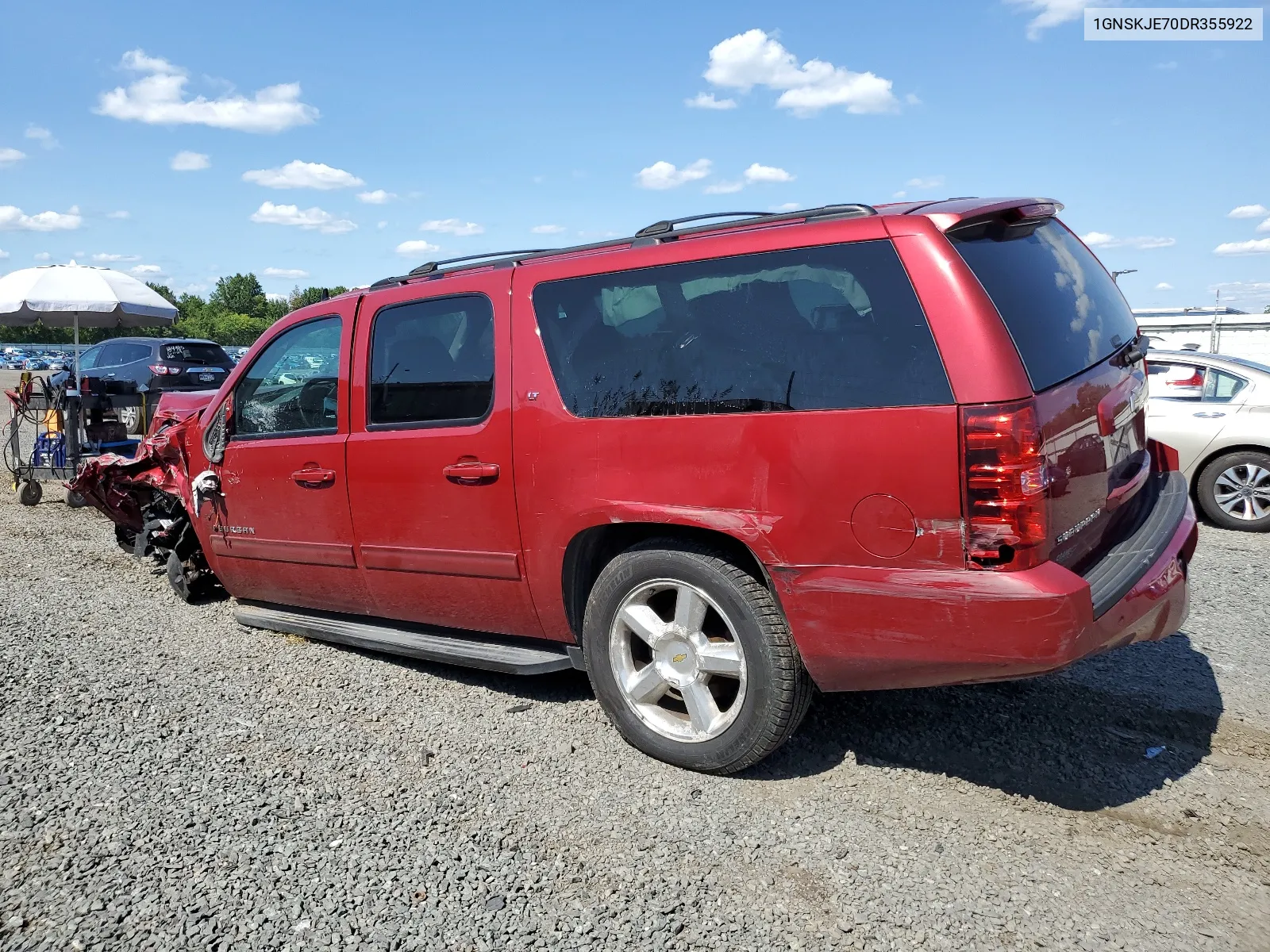 2013 Chevrolet Suburban K1500 Lt VIN: 1GNSKJE70DR355922 Lot: 63969594