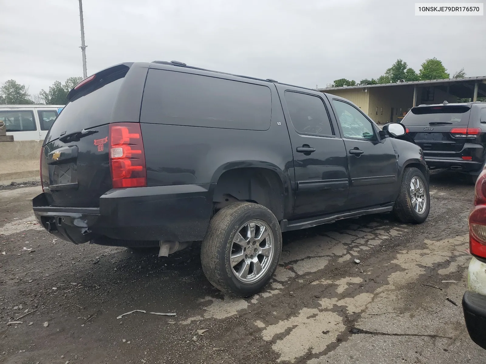 2013 Chevrolet Suburban K1500 Lt VIN: 1GNSKJE79DR176570 Lot: 66550714