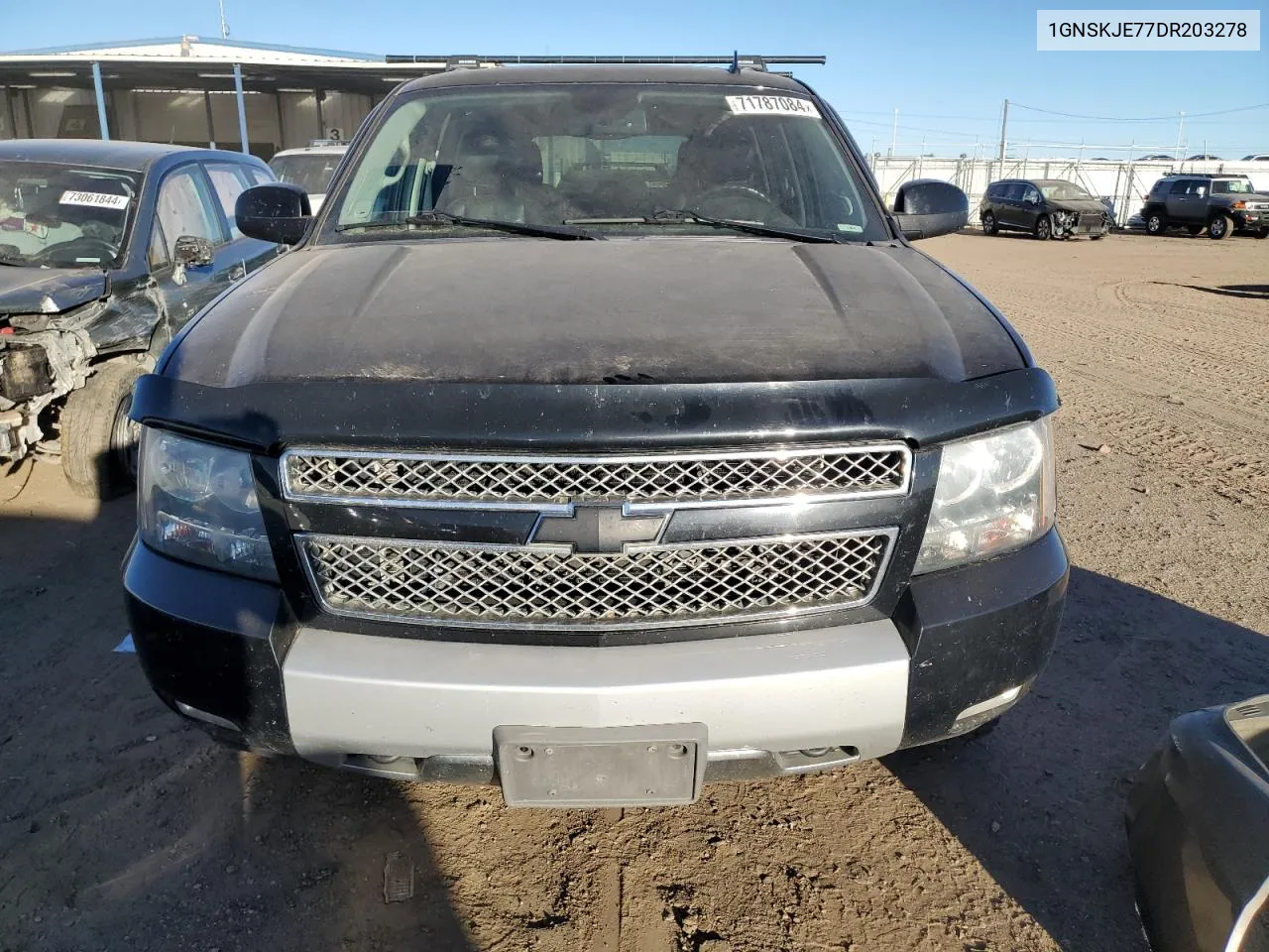 2013 Chevrolet Suburban K1500 Lt VIN: 1GNSKJE77DR203278 Lot: 71787084