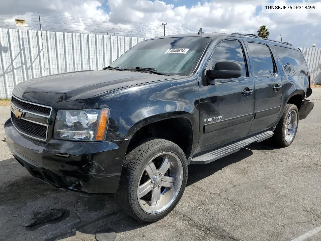 2013 Chevrolet Suburban K1500 Lt VIN: 1GNSKJE76DR318499 Lot: 71840624