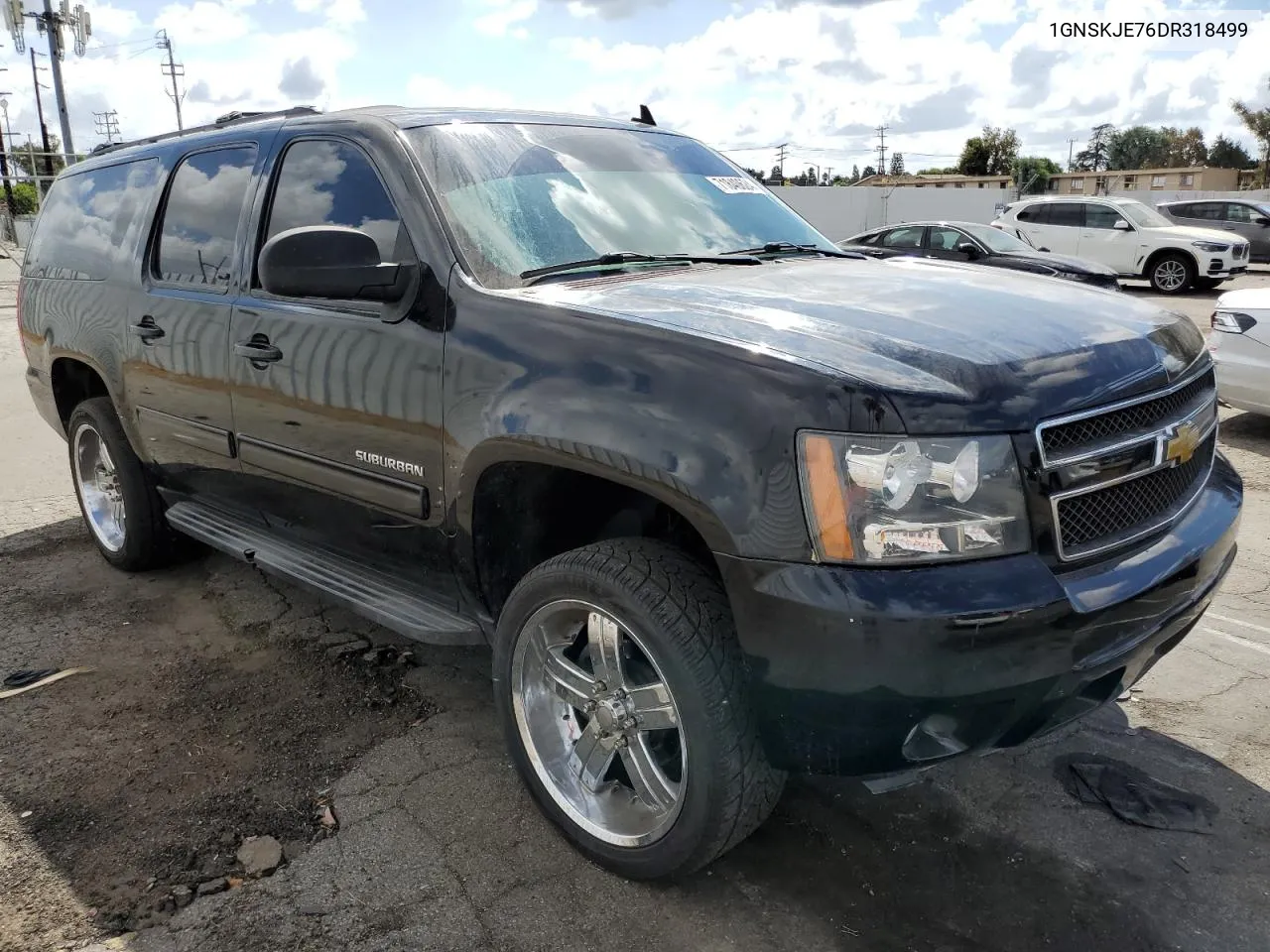 2013 Chevrolet Suburban K1500 Lt VIN: 1GNSKJE76DR318499 Lot: 71840624