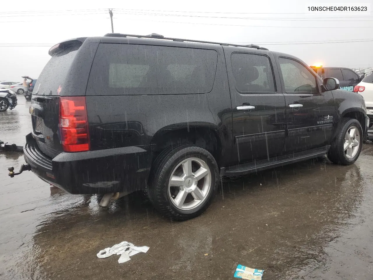 1GNSCHE04DR163623 2013 Chevrolet Suburban C1500 Ls