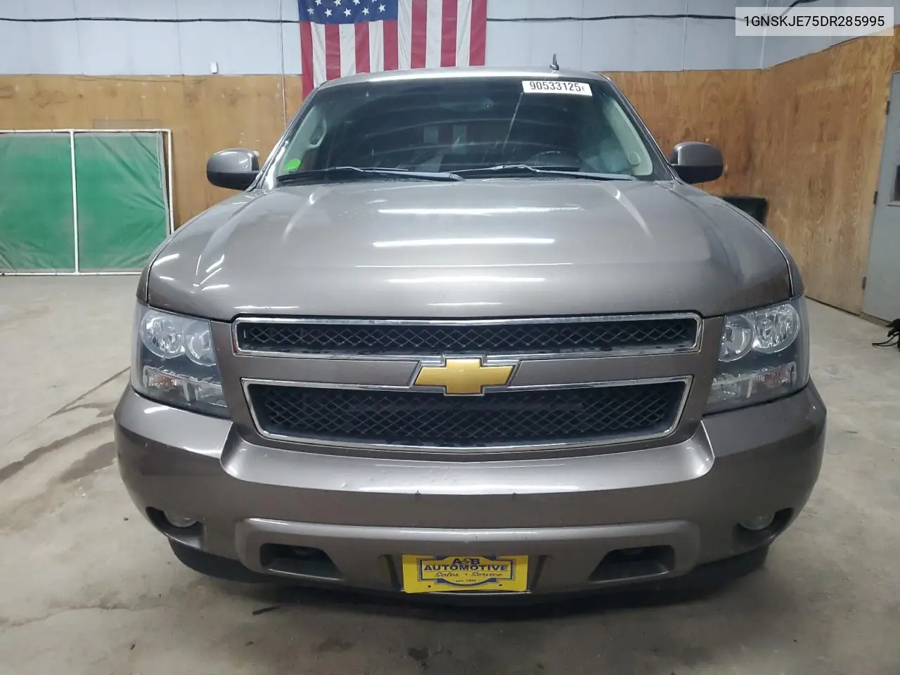 1GNSKJE75DR285995 2013 Chevrolet Suburban K1500 Lt