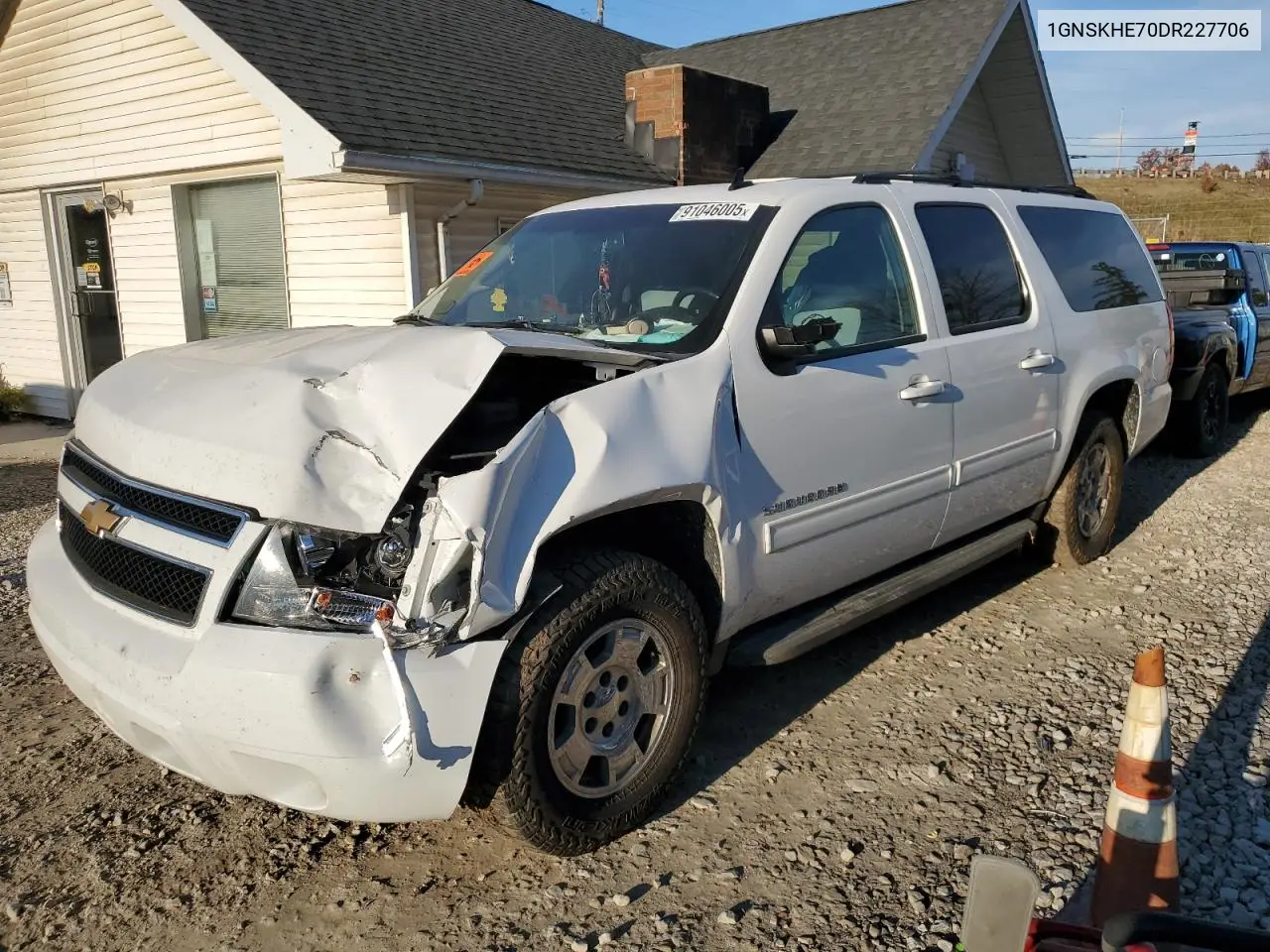 1GNSKHE70DR227706 2013 Chevrolet Suburban K1500 Ls