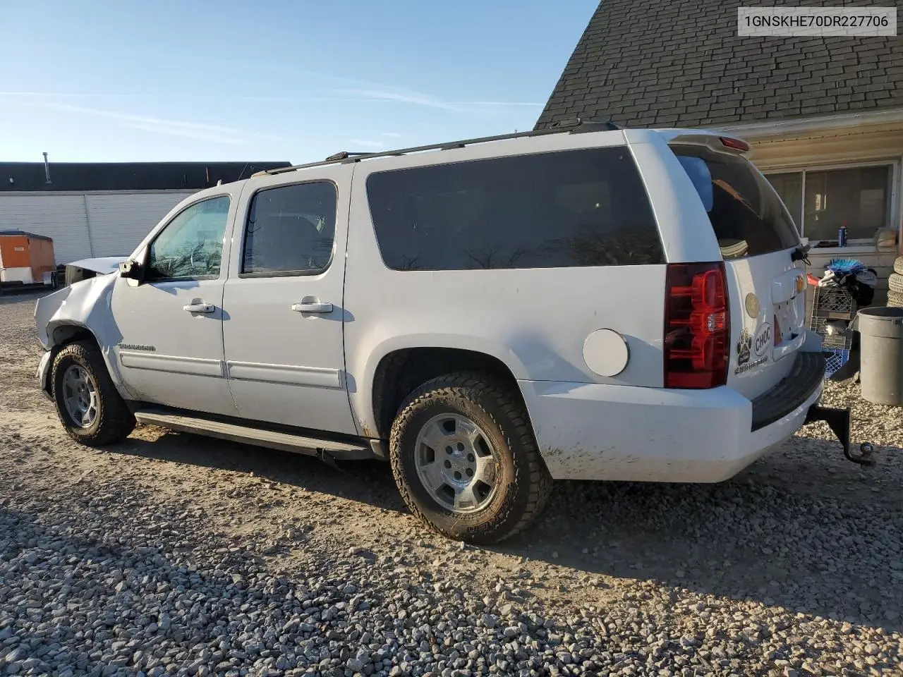 1GNSKHE70DR227706 2013 Chevrolet Suburban K1500 Ls