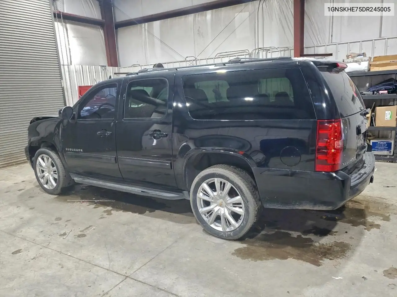 1GNSKHE75DR245005 2013 Chevrolet Suburban K1500 Ls