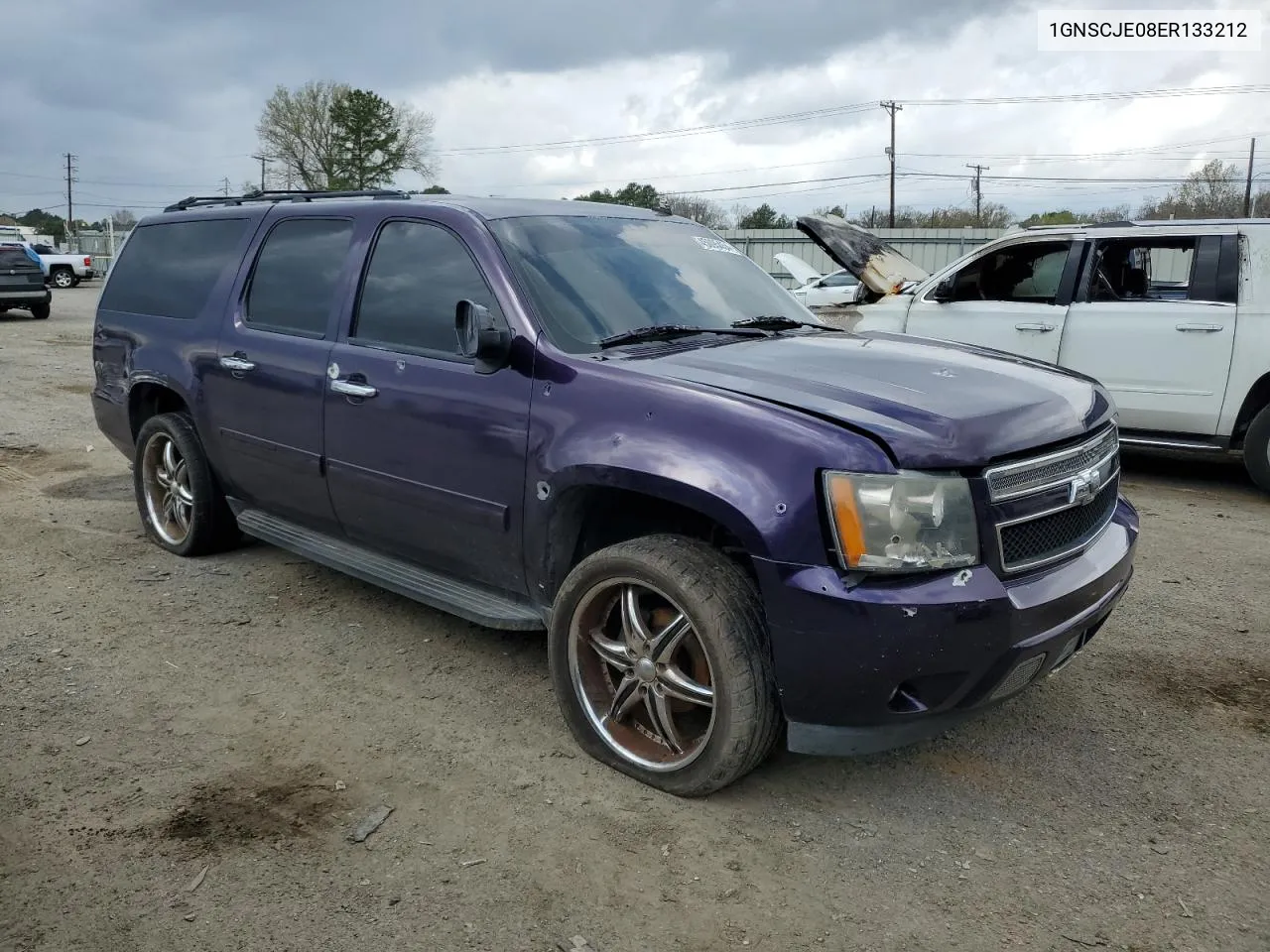 1GNSCJE08ER133212 2014 Chevrolet Suburban C1500 Lt