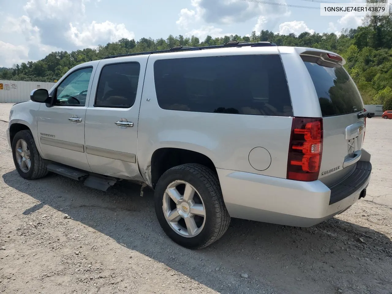 2014 Chevrolet Suburban K1500 Lt VIN: 1GNSKJE74ER143879 Lot: 65392194