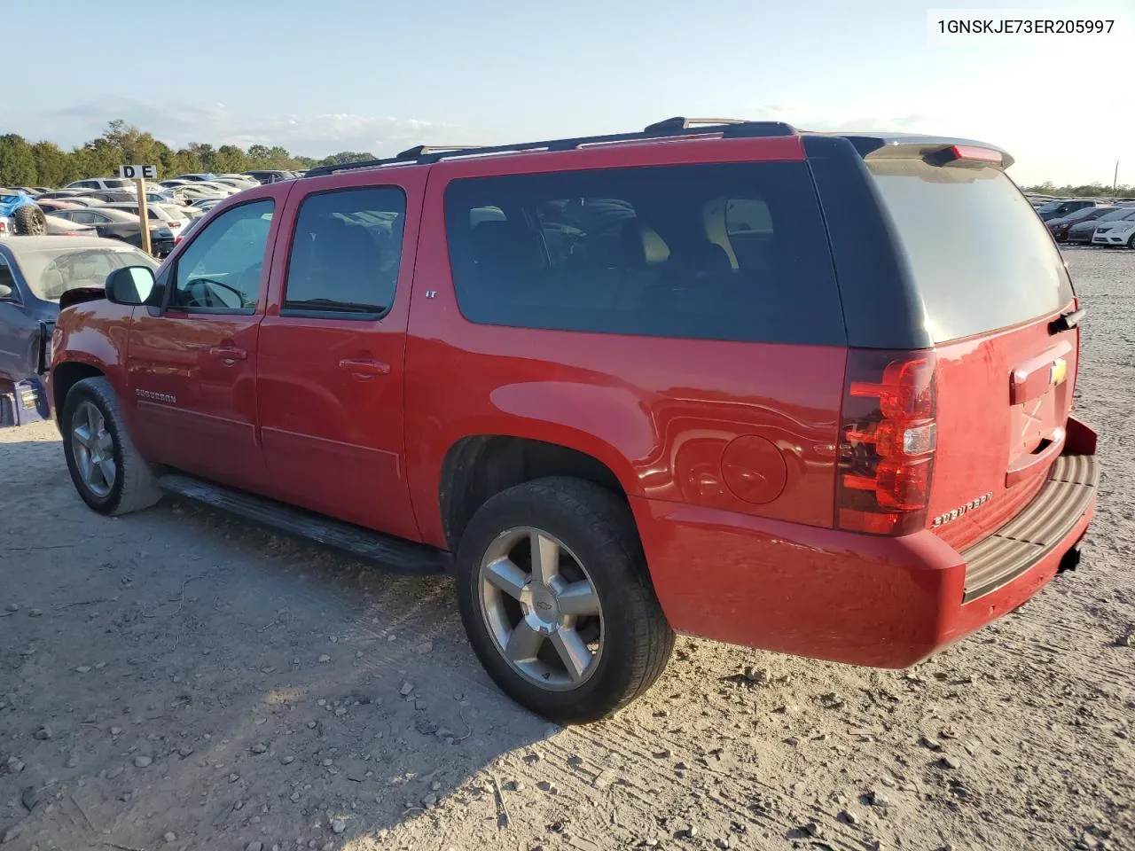 2014 Chevrolet Suburban K1500 Lt VIN: 1GNSKJE73ER205997 Lot: 71640234