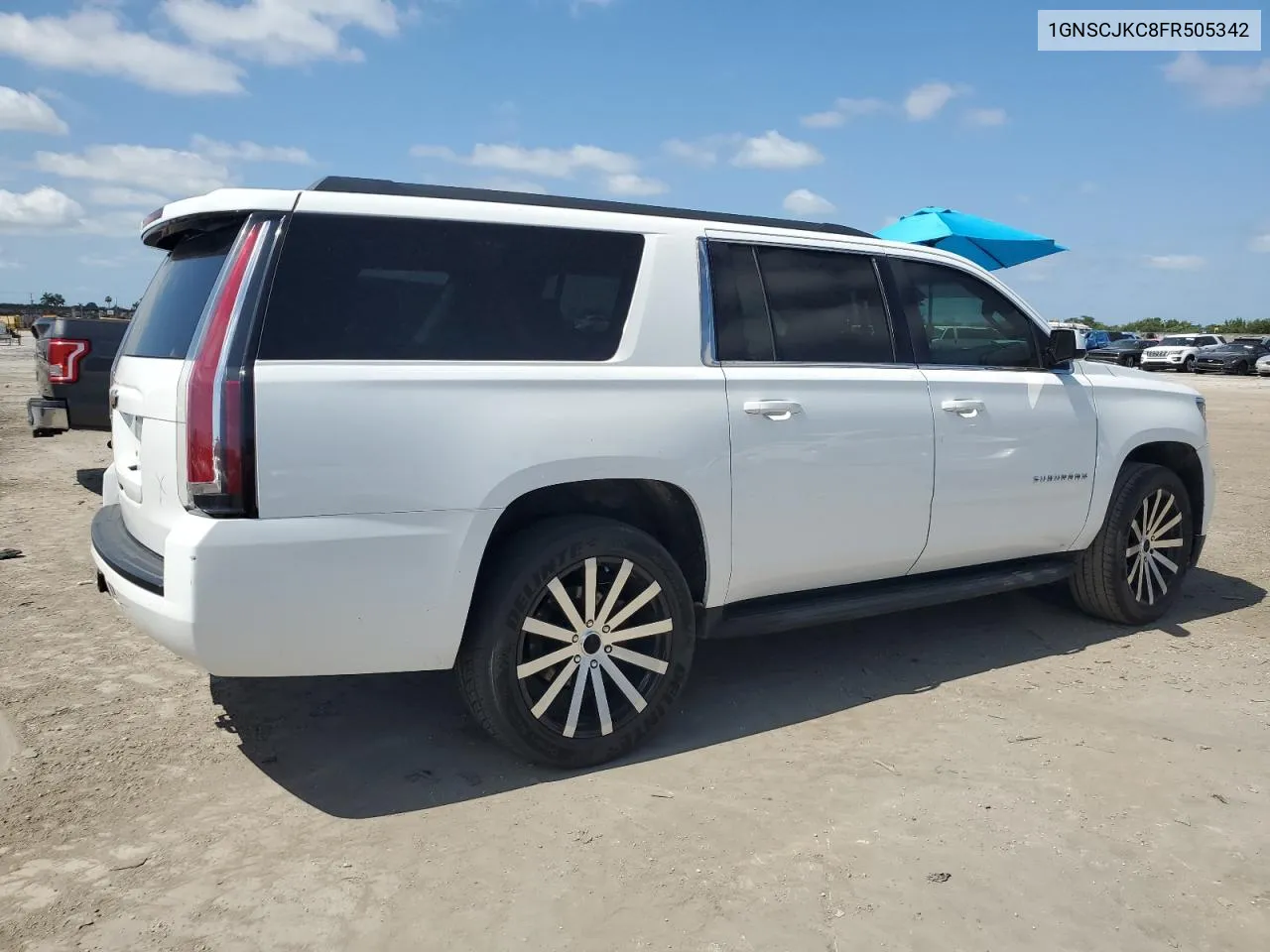 2015 Chevrolet Suburban C1500 Lt VIN: 1GNSCJKC8FR505342 Lot: 53939974