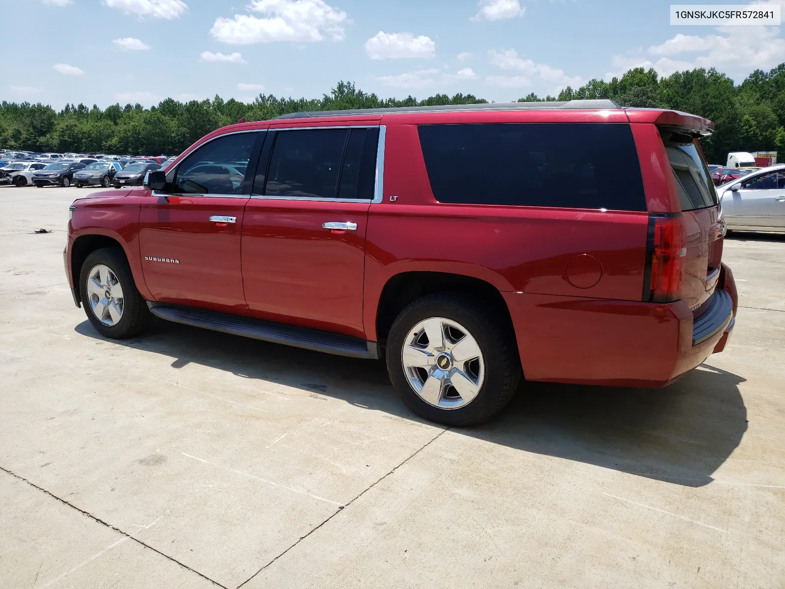 2015 Chevrolet Suburban K1500 Lt VIN: 1GNSKJKC5FR572841 Lot: 58014803