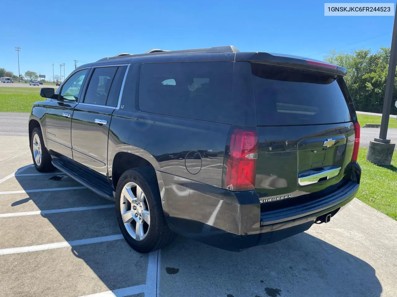 2015 Chevrolet Suburban K1500 Lt VIN: 1GNSKJKC6FR244523 Lot: 58958414