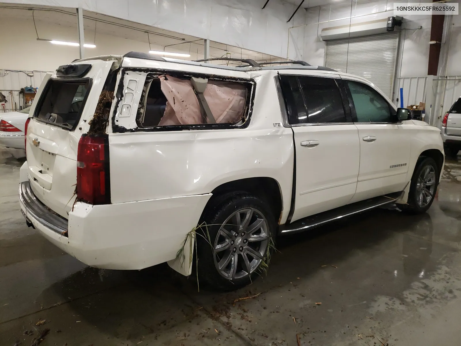 1GNSKKKC5FR625592 2015 Chevrolet Suburban K1500 Ltz