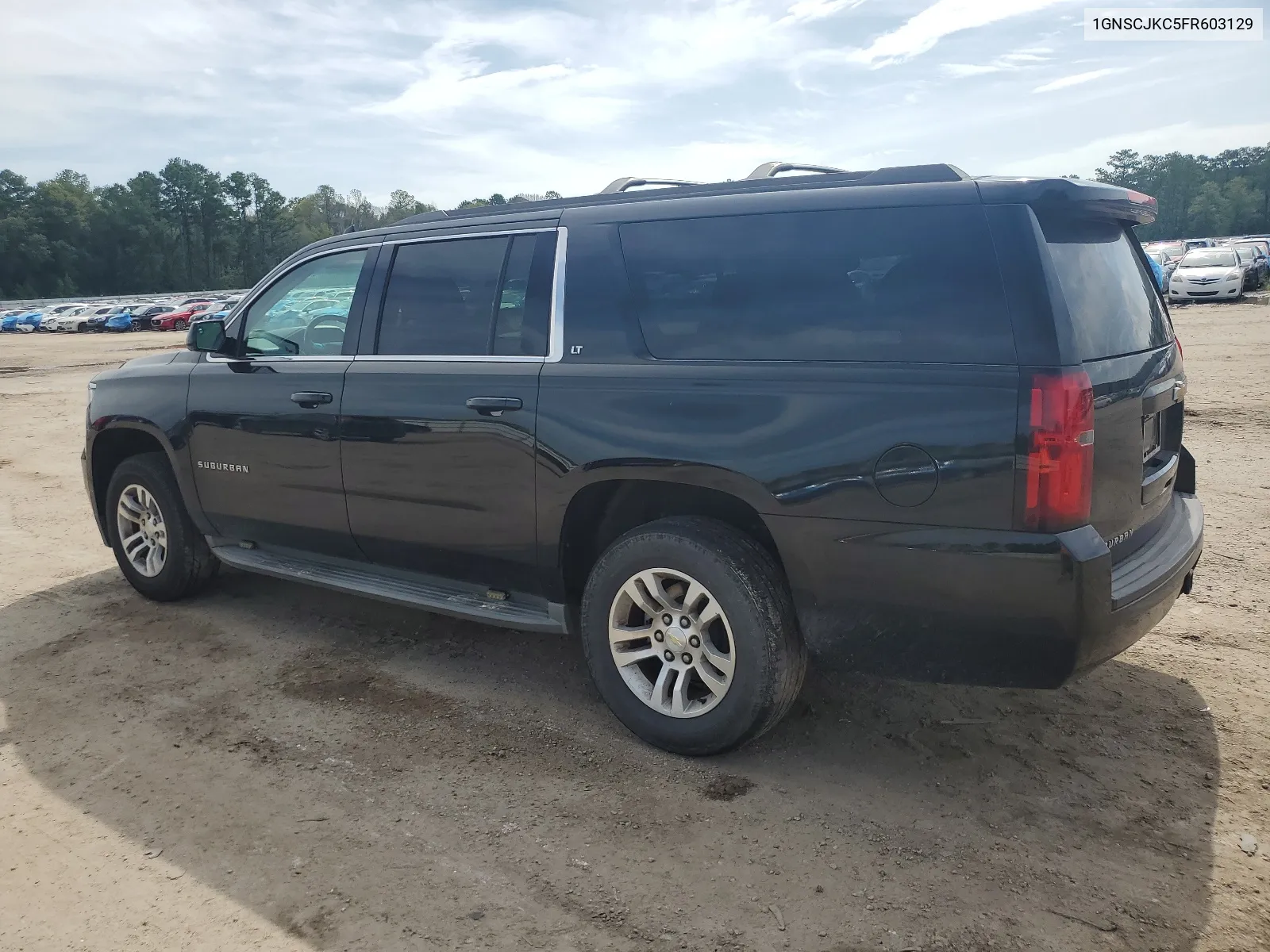 2015 Chevrolet Suburban C1500 Lt VIN: 1GNSCJKC5FR603129 Lot: 64267124