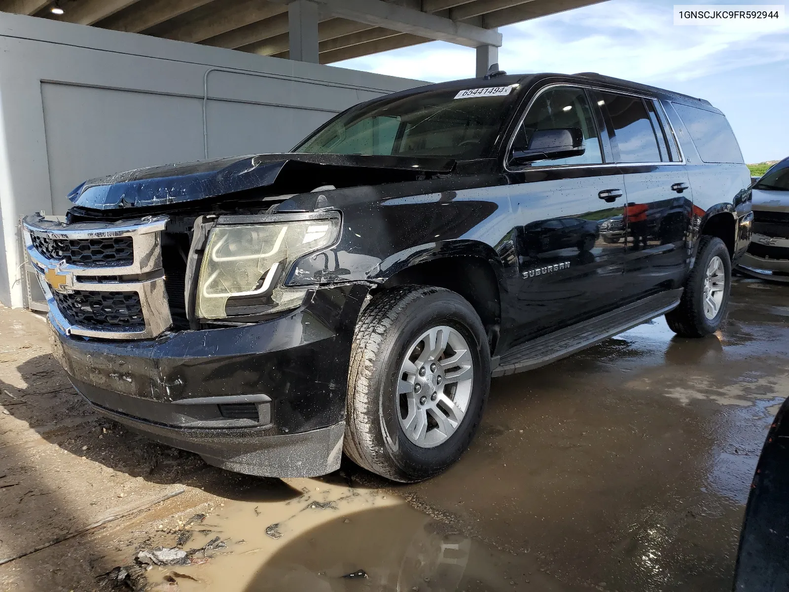 2015 Chevrolet Suburban C1500 Lt VIN: 1GNSCJKC9FR592944 Lot: 65441494