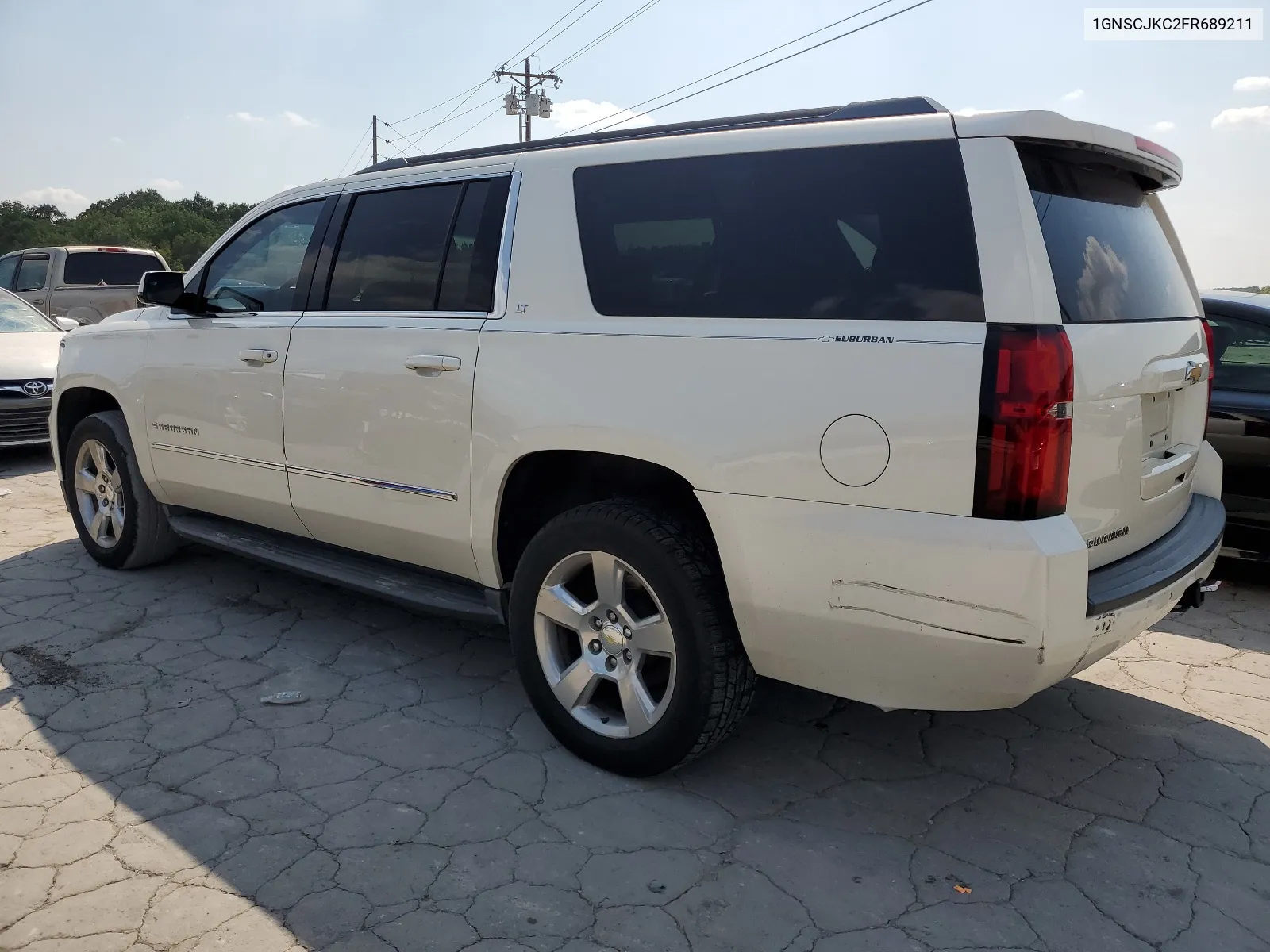 2015 Chevrolet Suburban C1500 Lt VIN: 1GNSCJKC2FR689211 Lot: 66142434