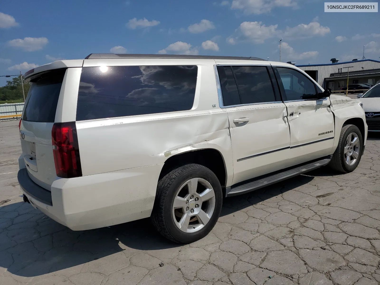 2015 Chevrolet Suburban C1500 Lt VIN: 1GNSCJKC2FR689211 Lot: 66142434