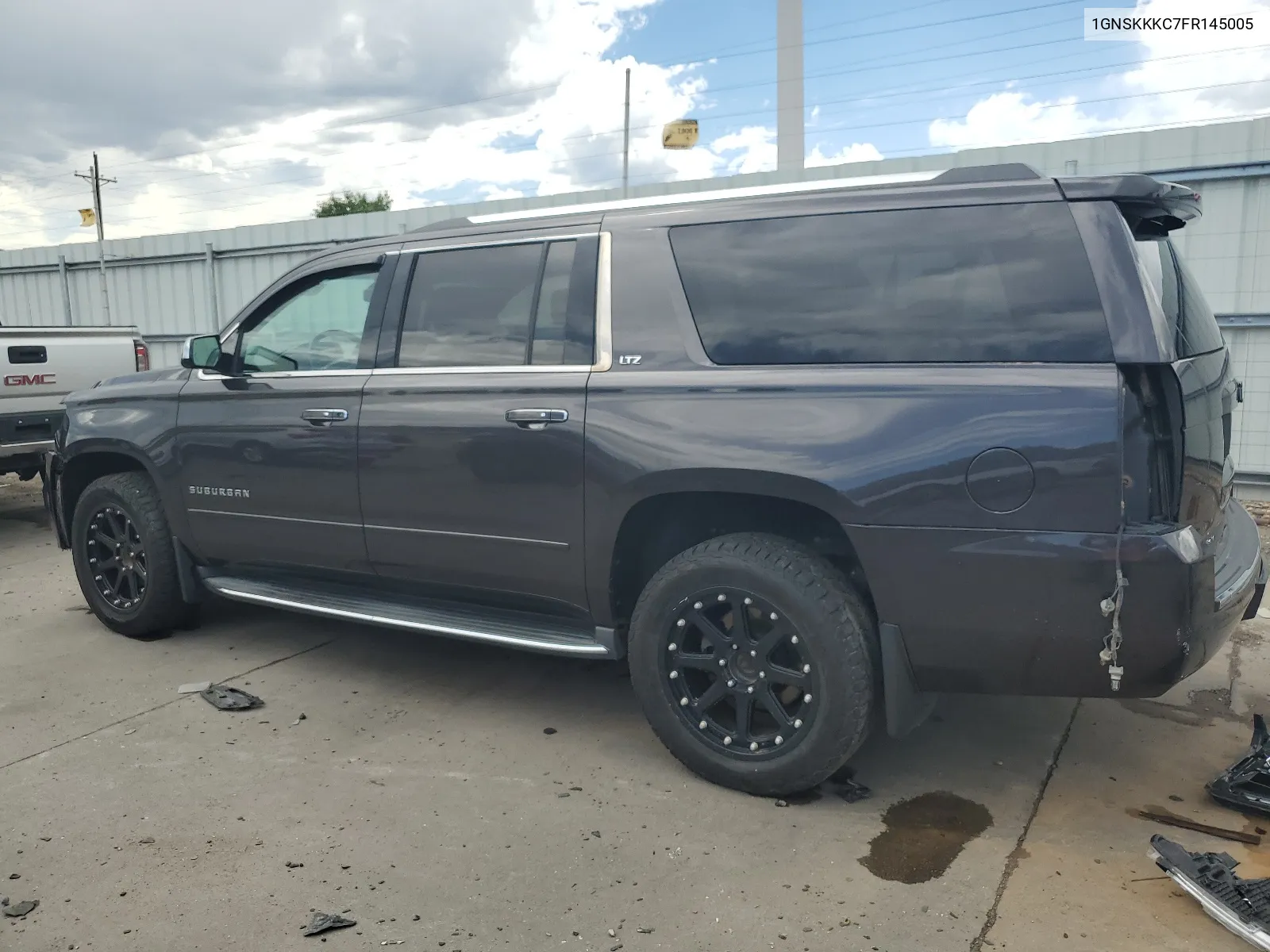 1GNSKKKC7FR145005 2015 Chevrolet Suburban K1500 Ltz