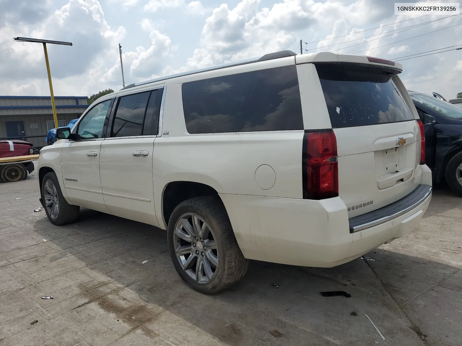 1GNSKKKC2FR139256 2015 Chevrolet Suburban K1500 Ltz