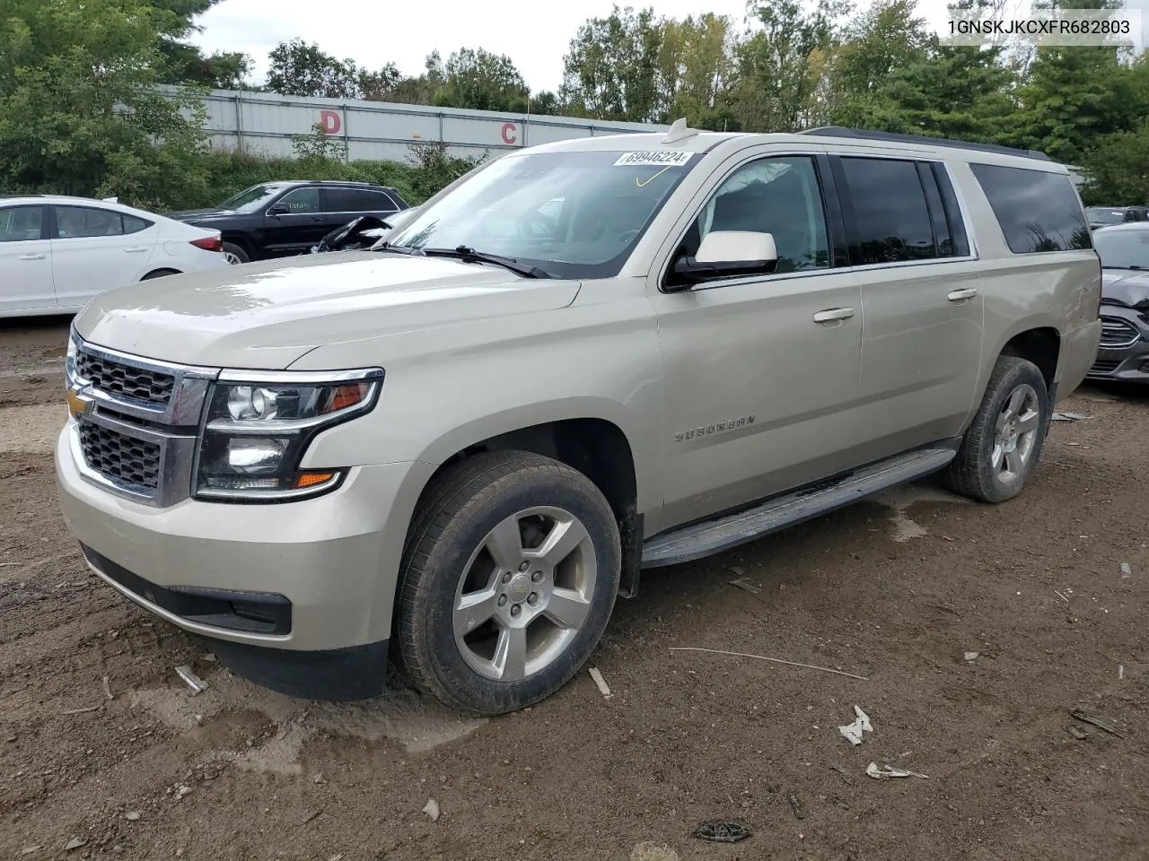 1GNSKJKCXFR682803 2015 Chevrolet Suburban K1500 Lt