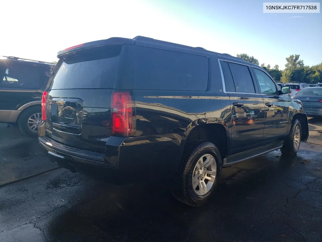 1GNSKJKC7FR717538 2015 Chevrolet Suburban K1500 Lt