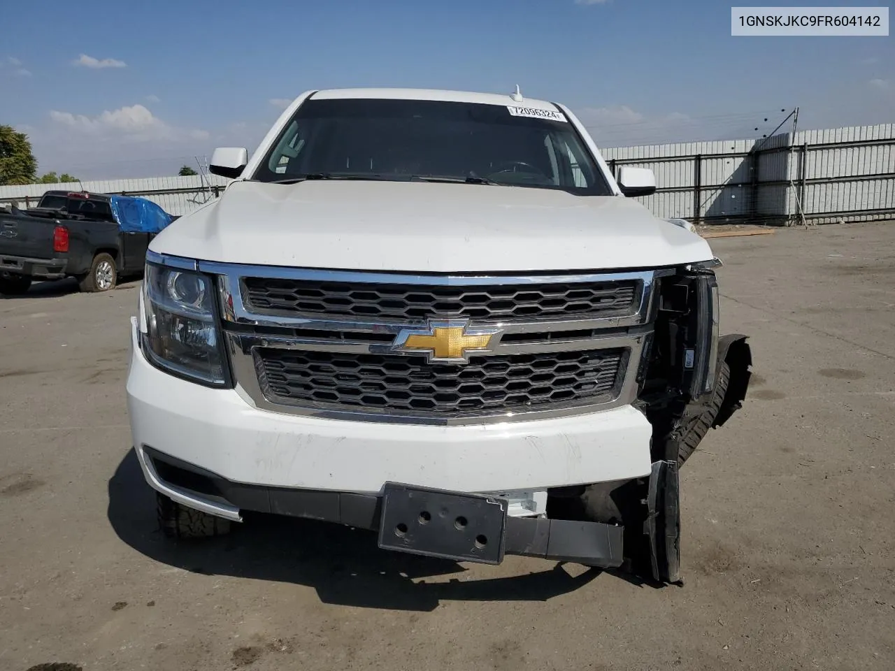 1GNSKJKC9FR604142 2015 Chevrolet Suburban K1500 Lt