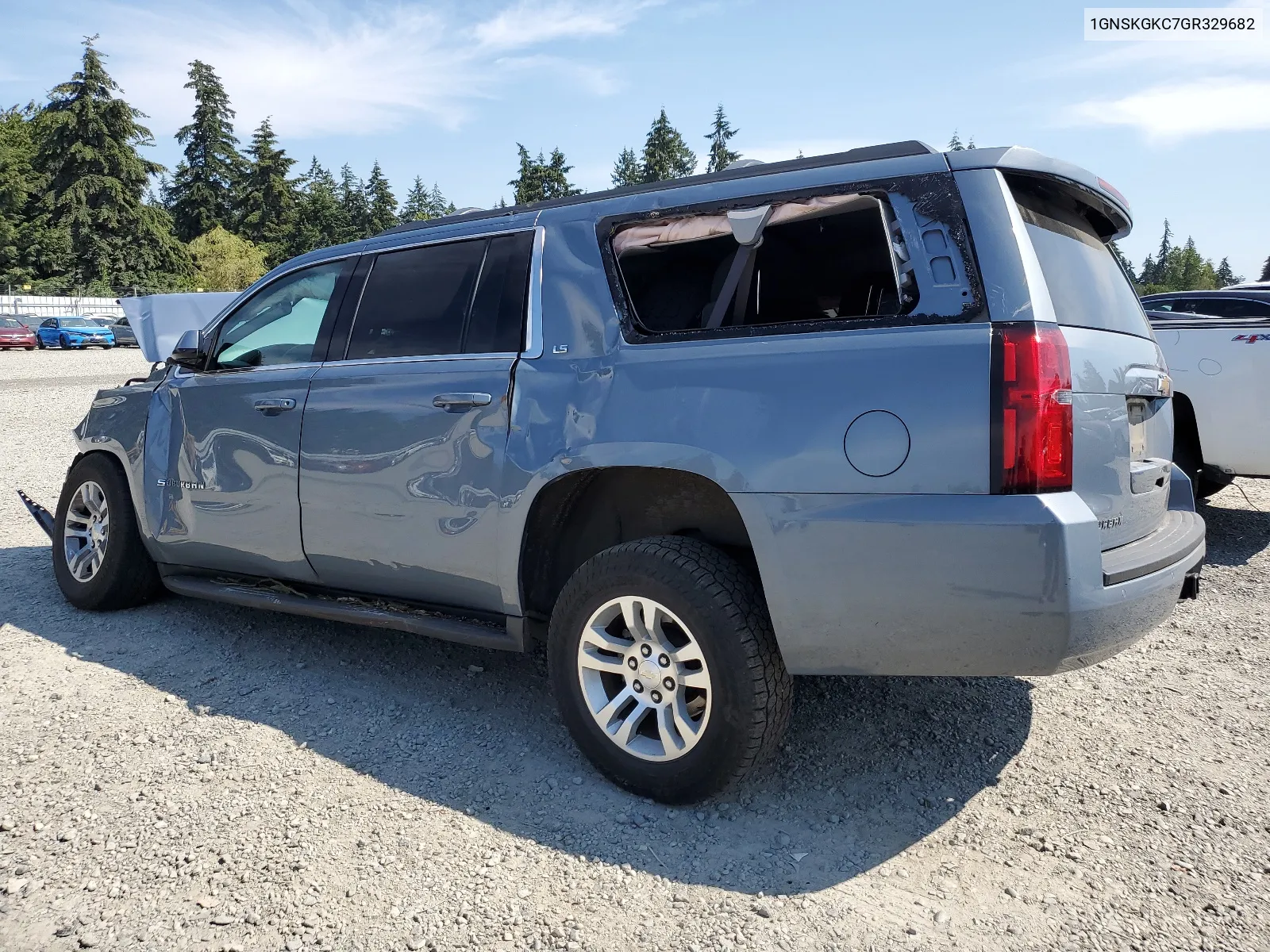 2016 Chevrolet Suburban K1500 Ls VIN: 1GNSKGKC7GR329682 Lot: 65652314