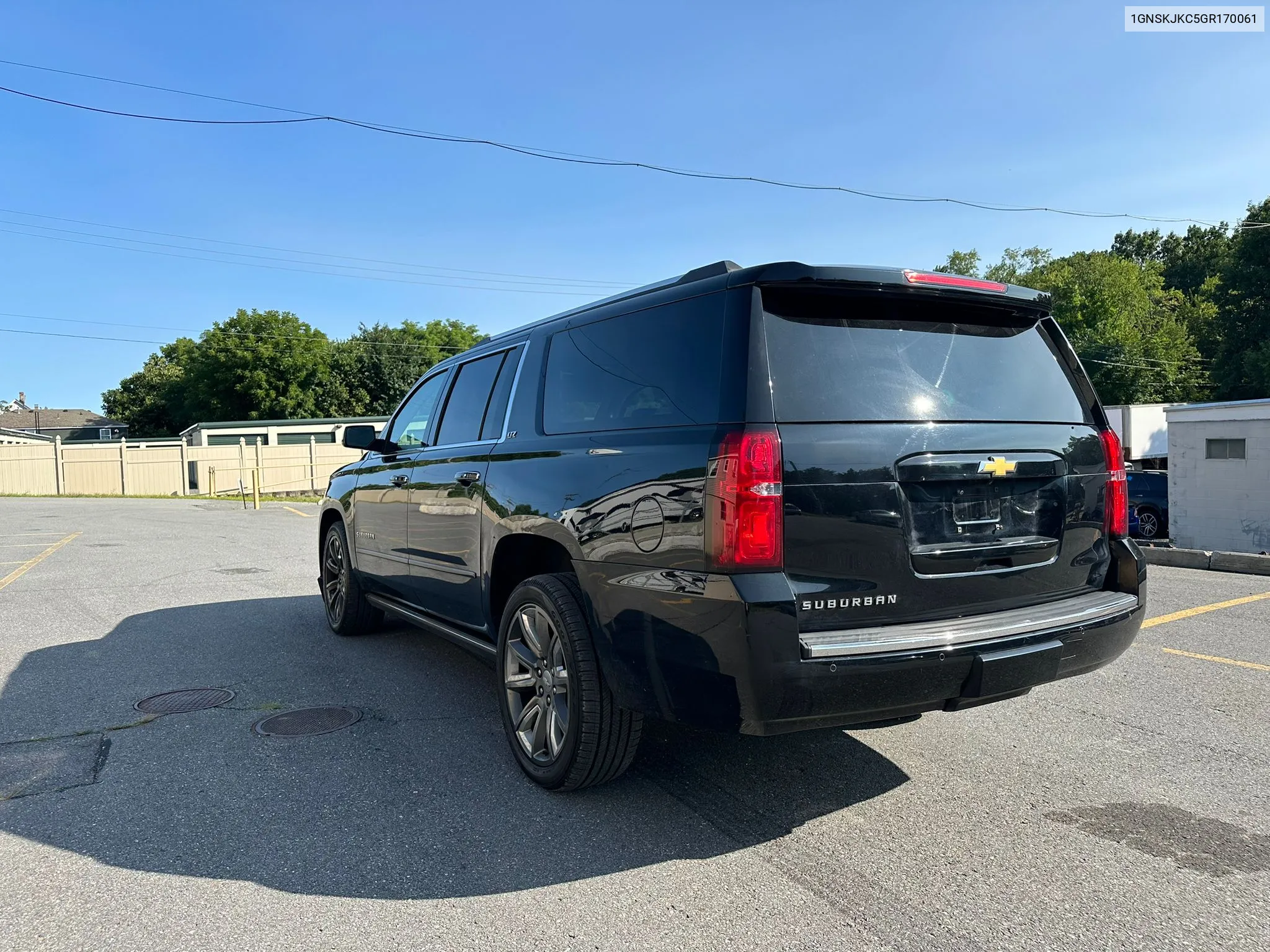 1GNSKJKC5GR170061 2016 Chevrolet Suburban K1500 Ltz