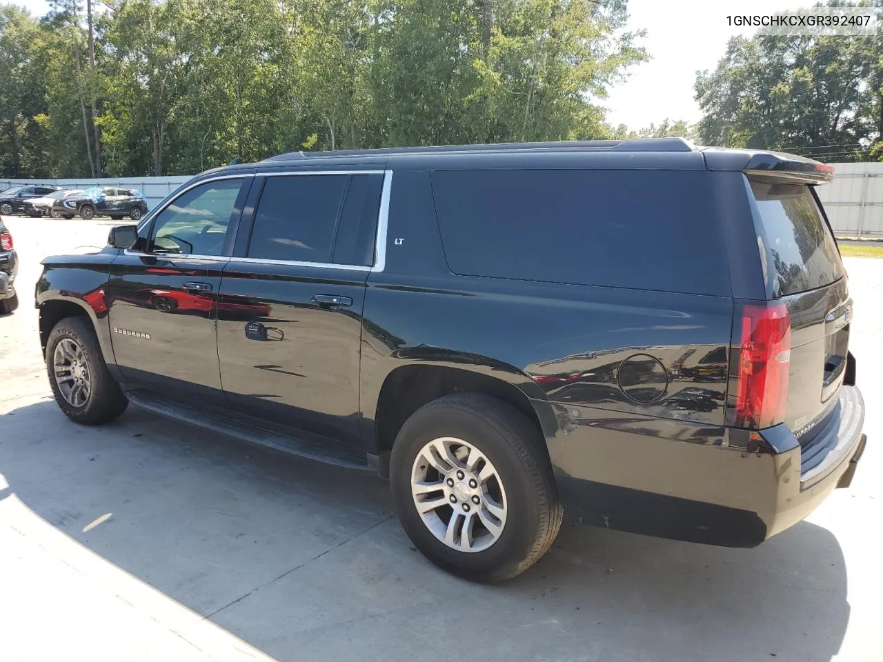 1GNSCHKCXGR392407 2016 Chevrolet Suburban C1500 Lt