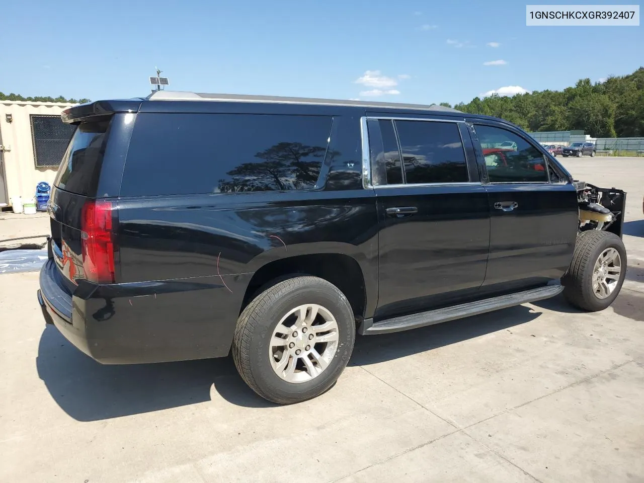 2016 Chevrolet Suburban C1500 Lt VIN: 1GNSCHKCXGR392407 Lot: 70275014